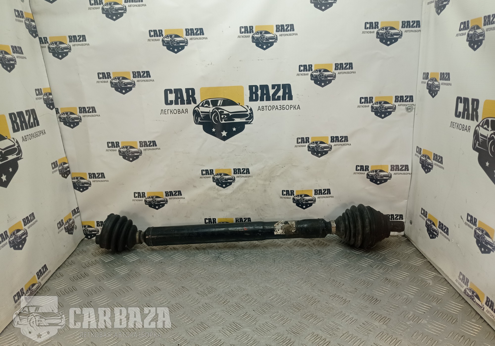 3C0407272D Полуось передняя правый