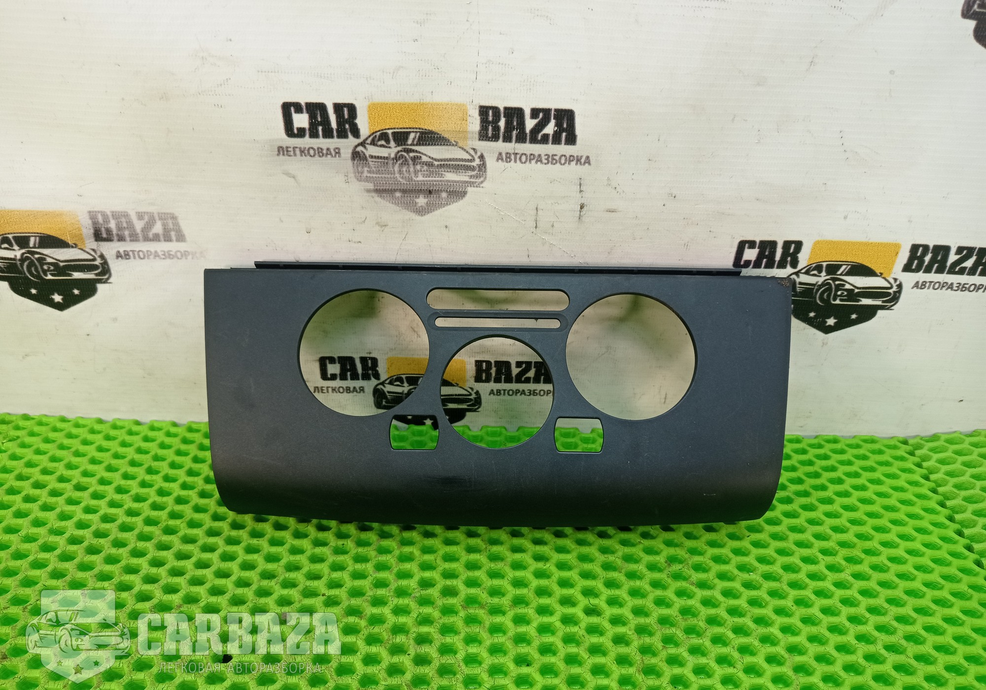 27570EM02A Накладка блока печки для Nissan Tiida I (с 2004 по 2014)