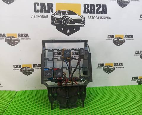 6R0907371D Кронштейн блока предохранителей для Seat Ibiza