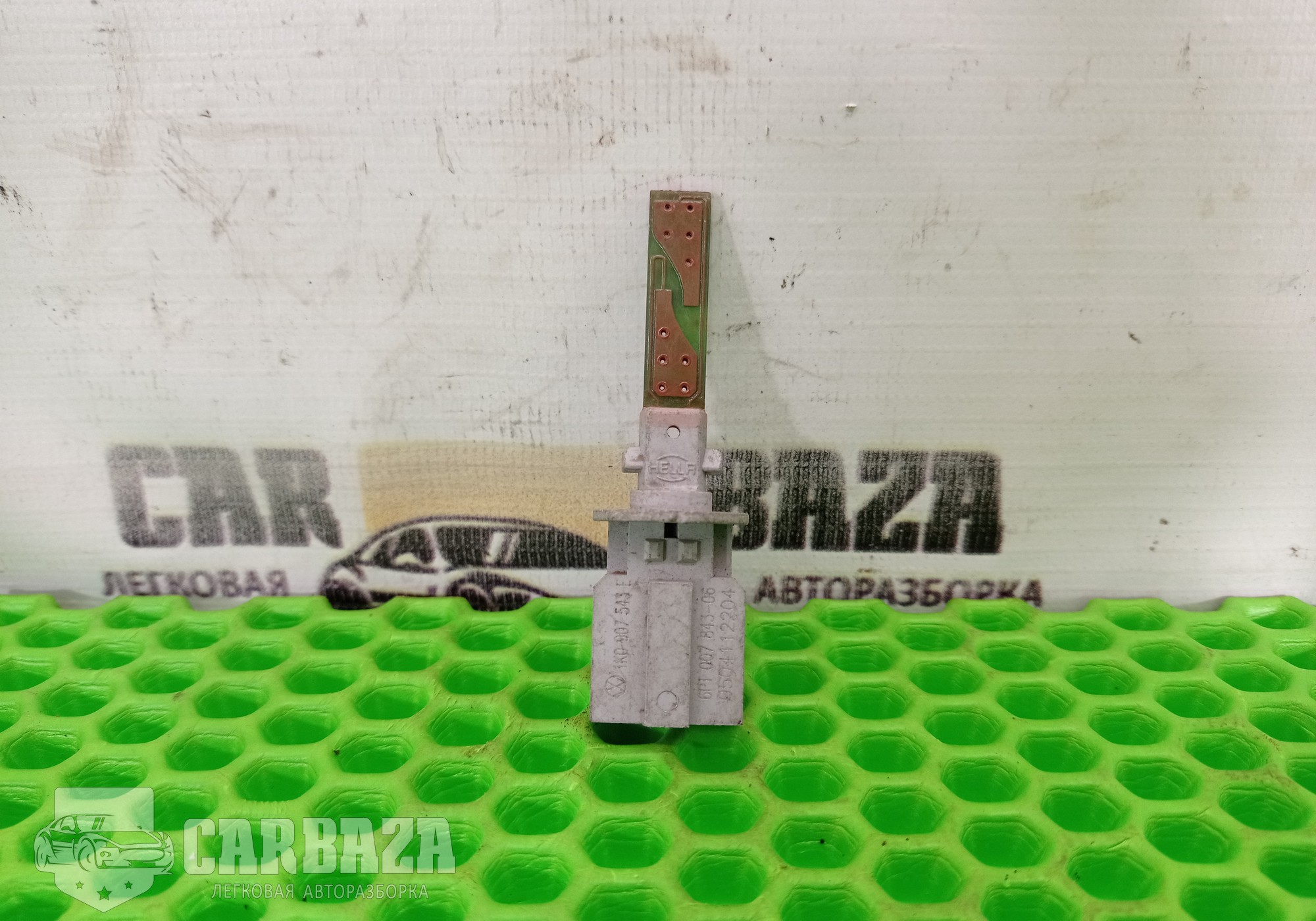1K0907543E Датчик температуры воздуха для Skoda Octavia