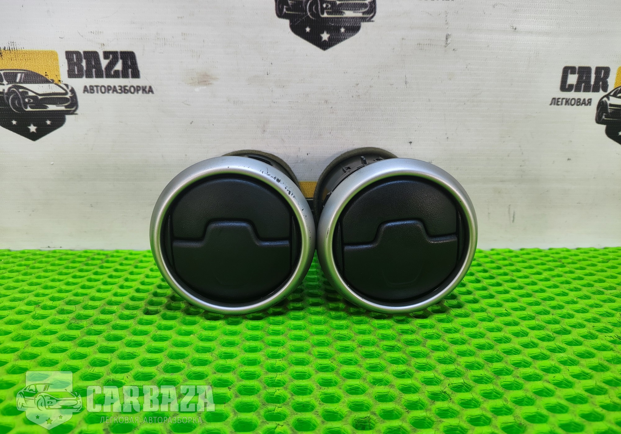 68760JD10A Дефлектора воздушные для Nissan Qashqai