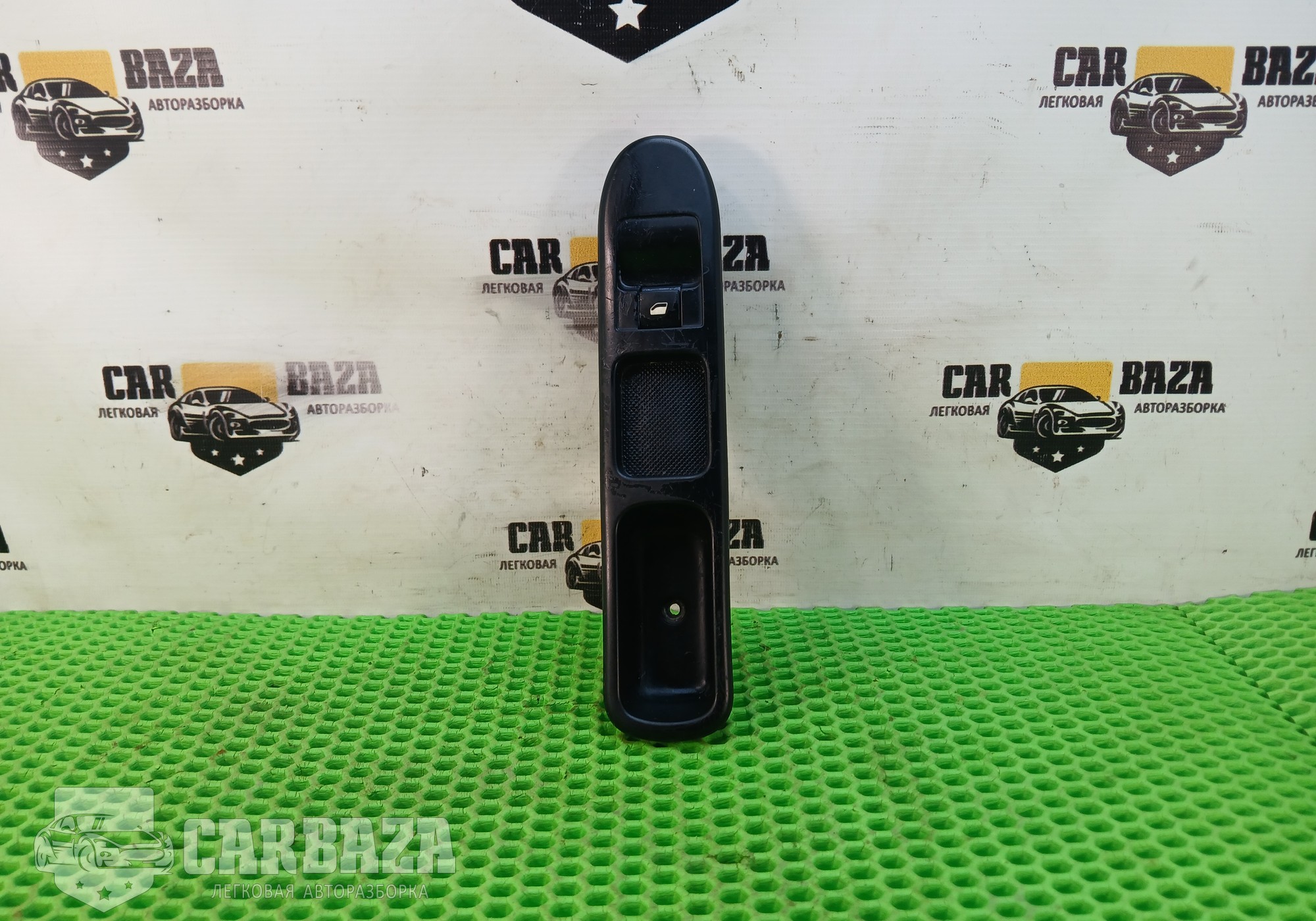 96351625XT Кнопка стеклоподъемника передняя правая для Peugeot 307 (с 2000)