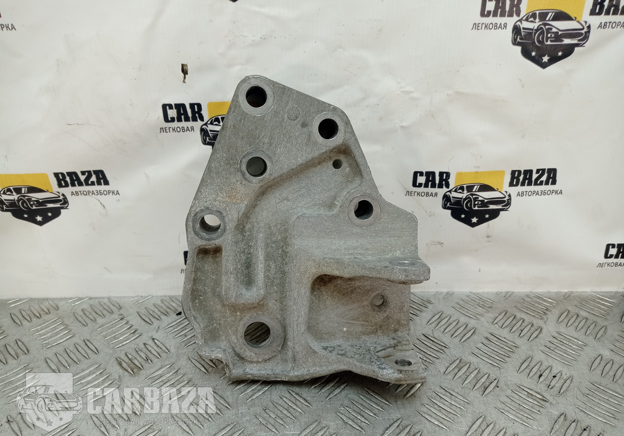 EJ326P096AA Кронштейн двигателя 224DT 2.2