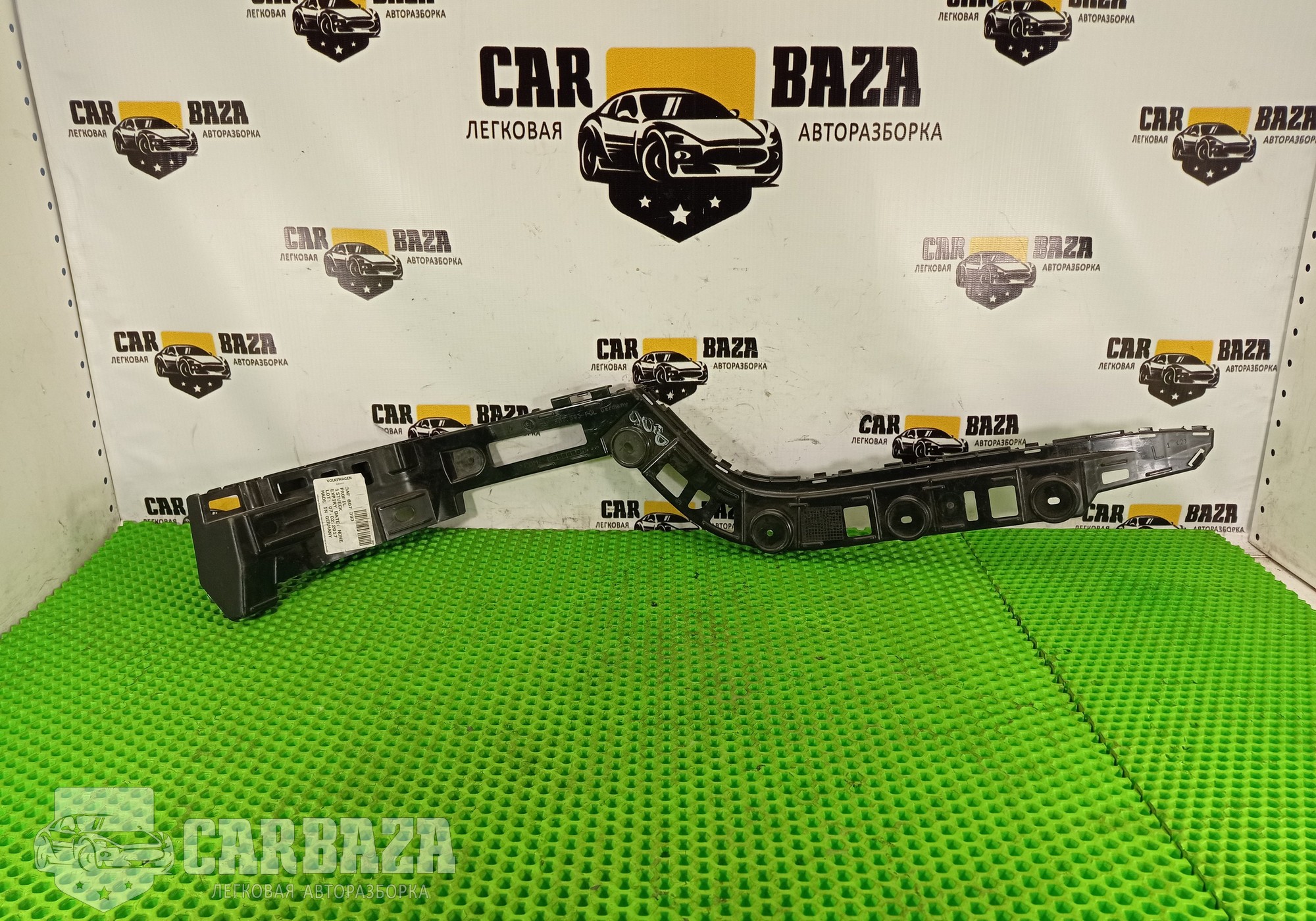 3AF807393 Крепление бампера заднее левое для Volkswagen Passat B7 (с 2010 по 2015)