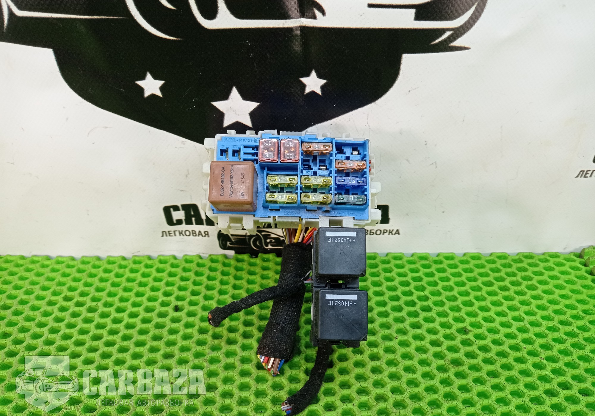 BS7T14K131DA Блок предохранителей салонный