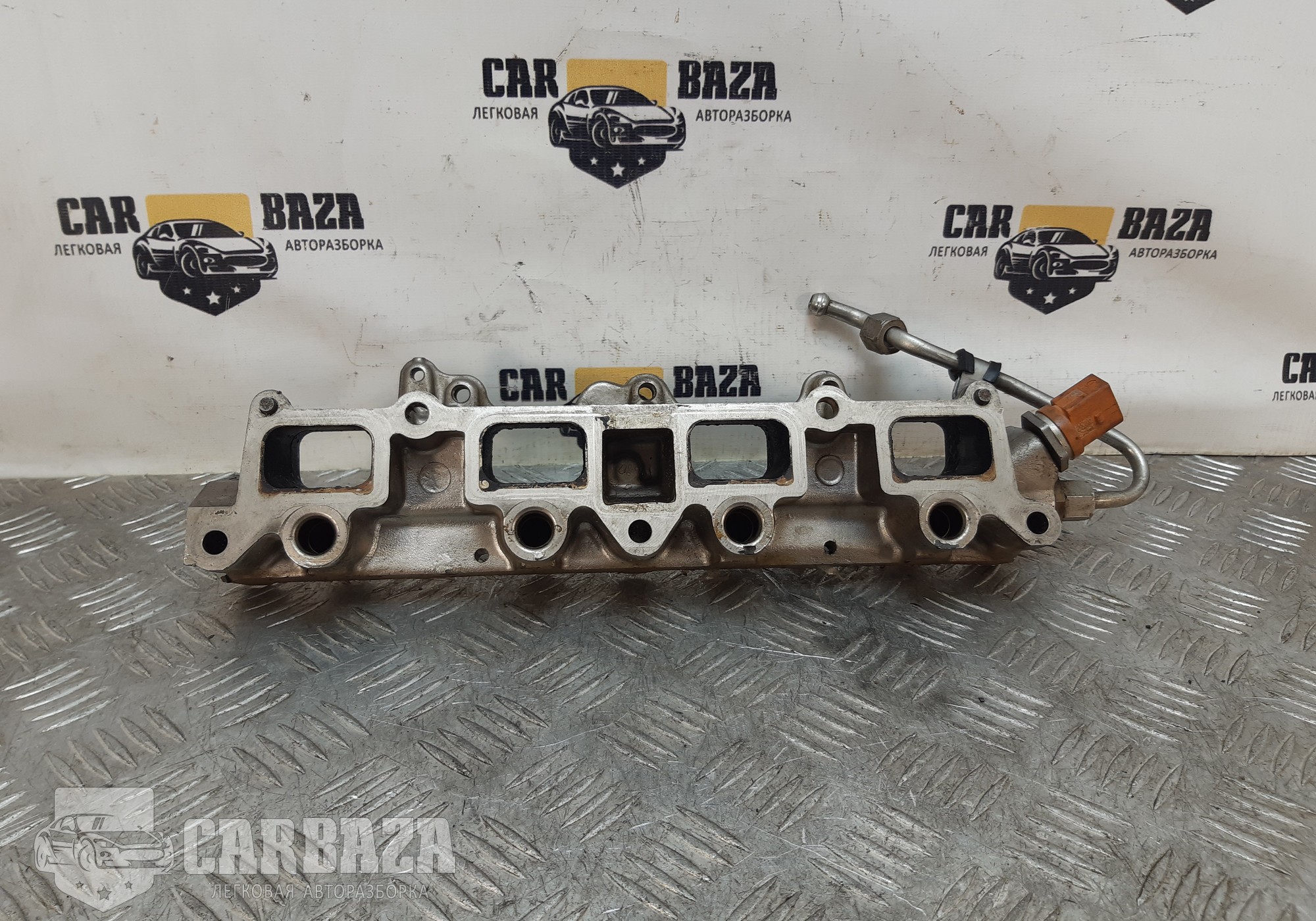 03C133202AQ Нижняя часть впускного коллектора для Skoda