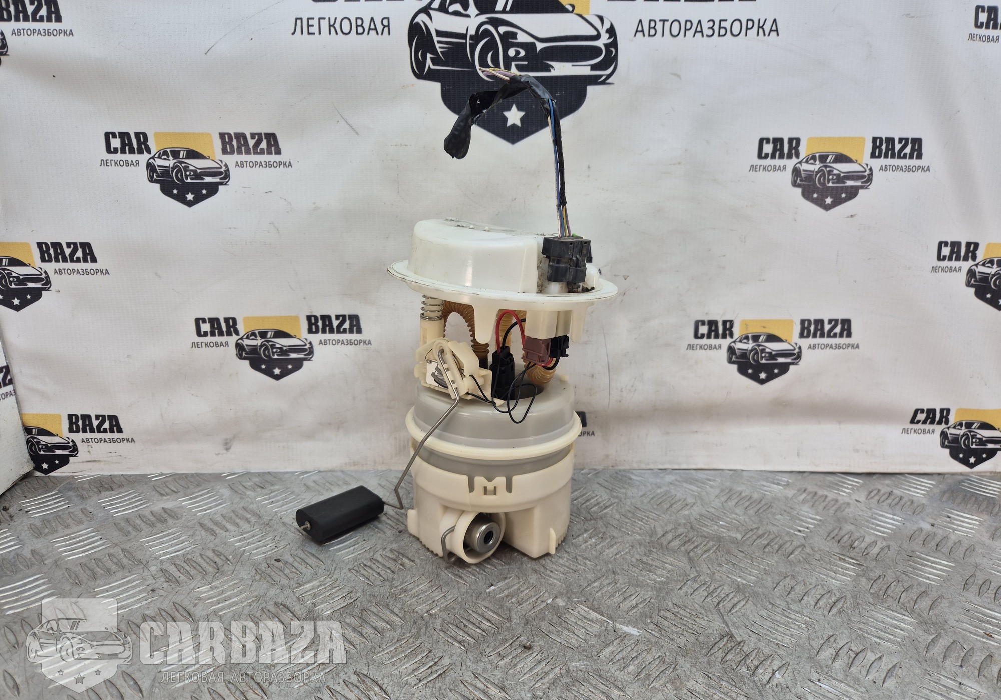 1525KJ Насос топливный 2.0 Бензин