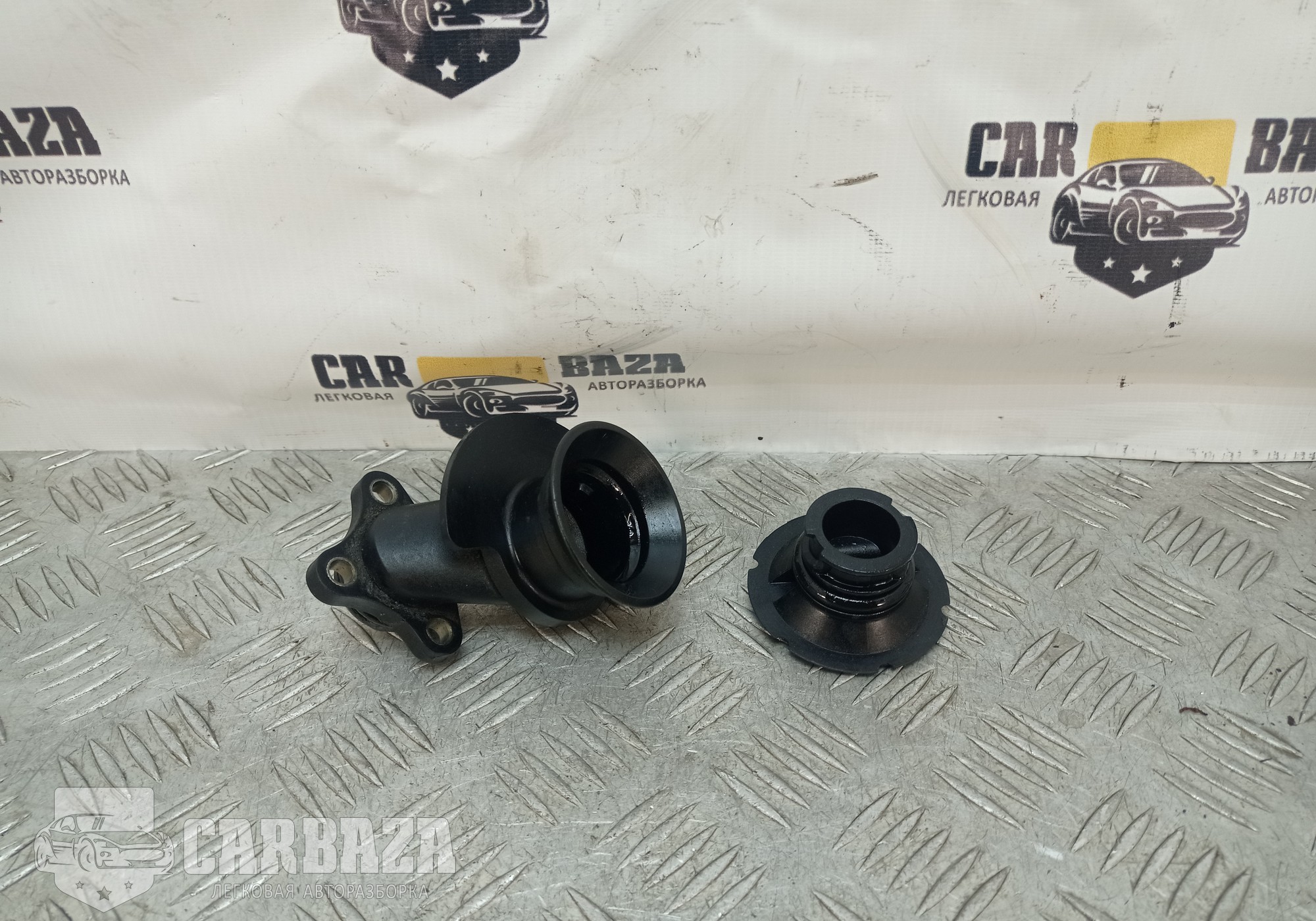 30777537 Маслозаливная горловина D5244T 2.4 дизель