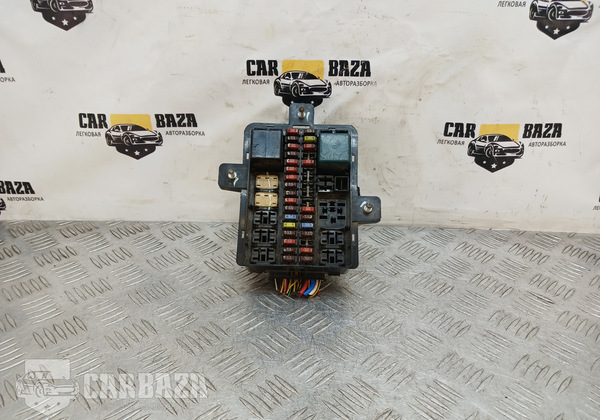 8210E09020 Блок предохранителей салона для SsangYong Kyron (с 2005)