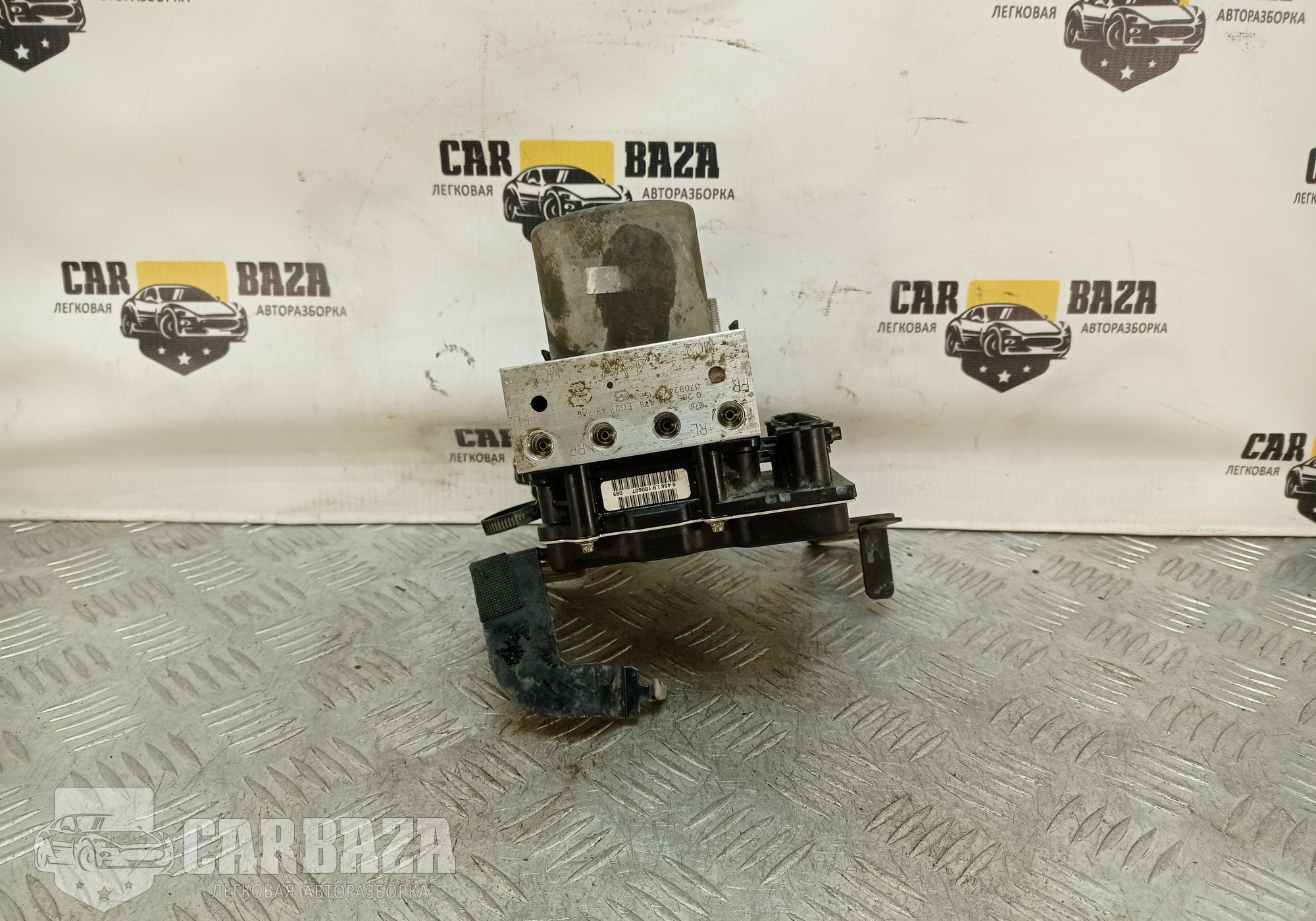 EG27437A0 Блок ABS (насос) для Mazda CX-7 (с 2006 по 2012)