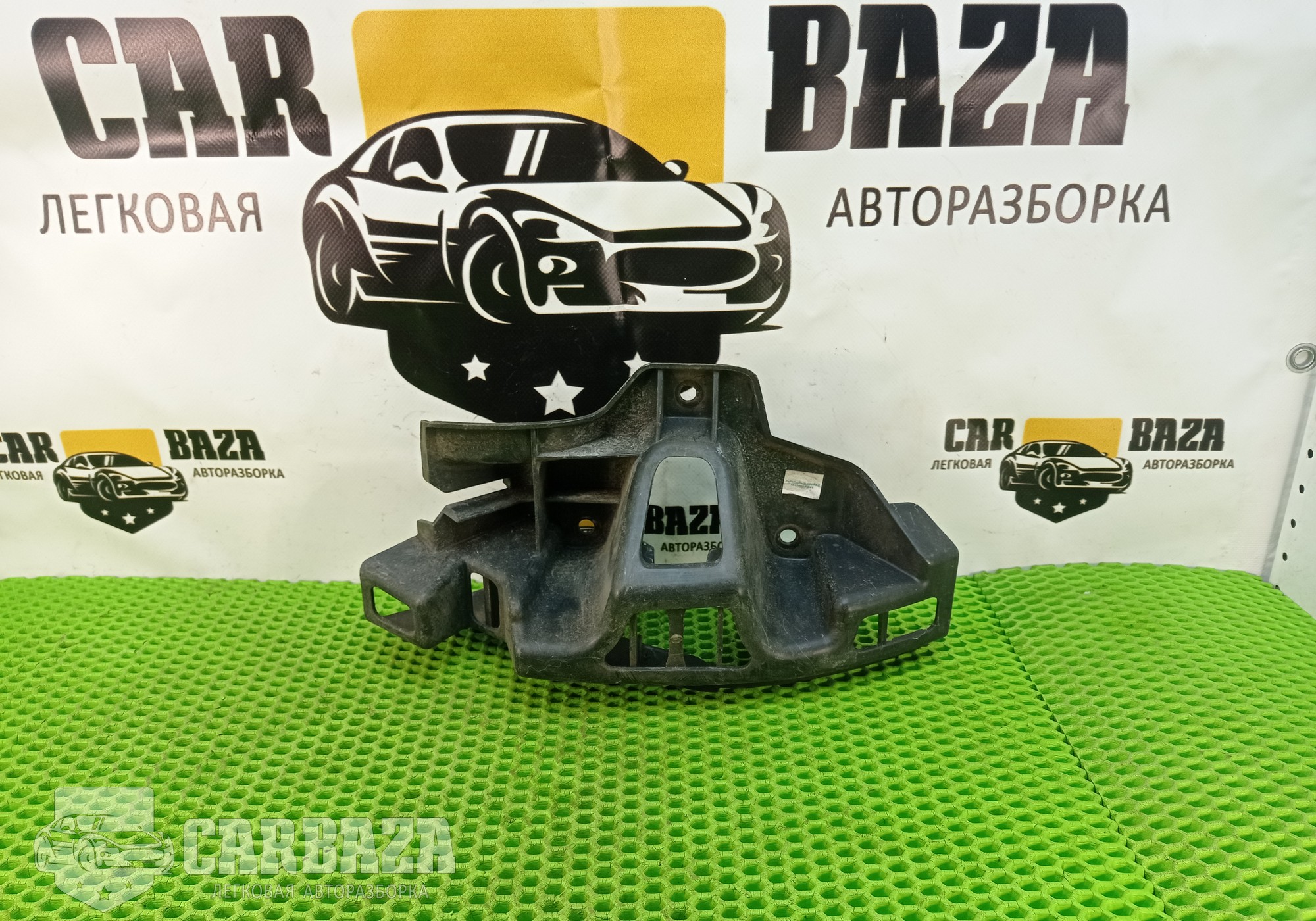 DQN000051 Кронштейн заднего бампера левый для Land Rover Range Rover Sport I (с 2005 по 2013)