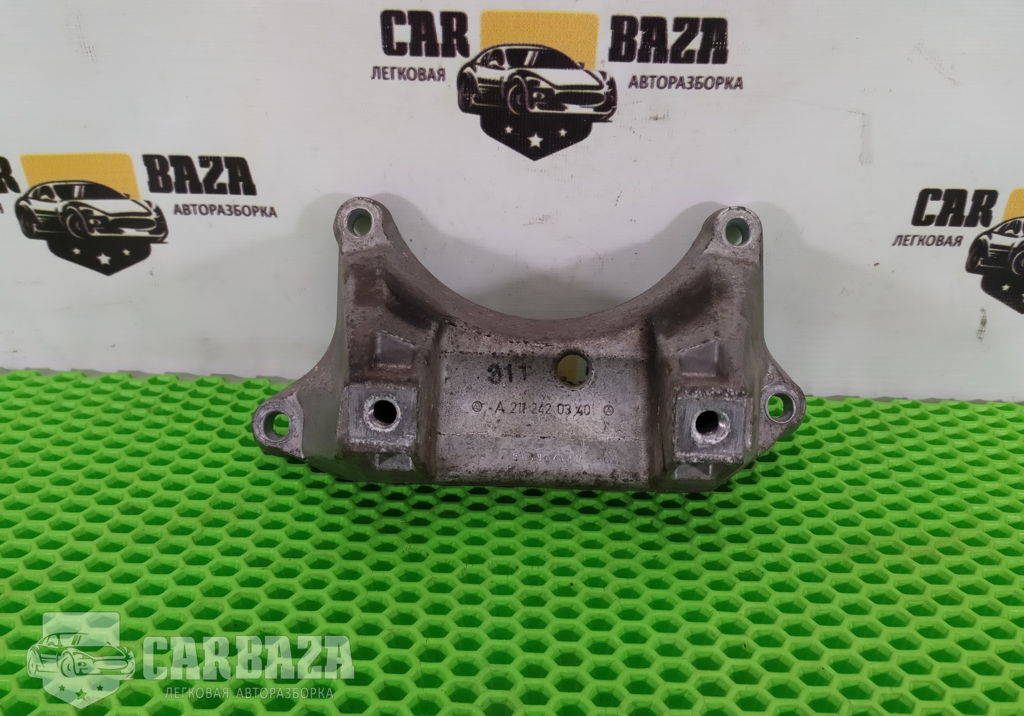 A2112420340 Кронштейн КПП для Mercedes-Benz C-class W205 (с 2013 по 2021)