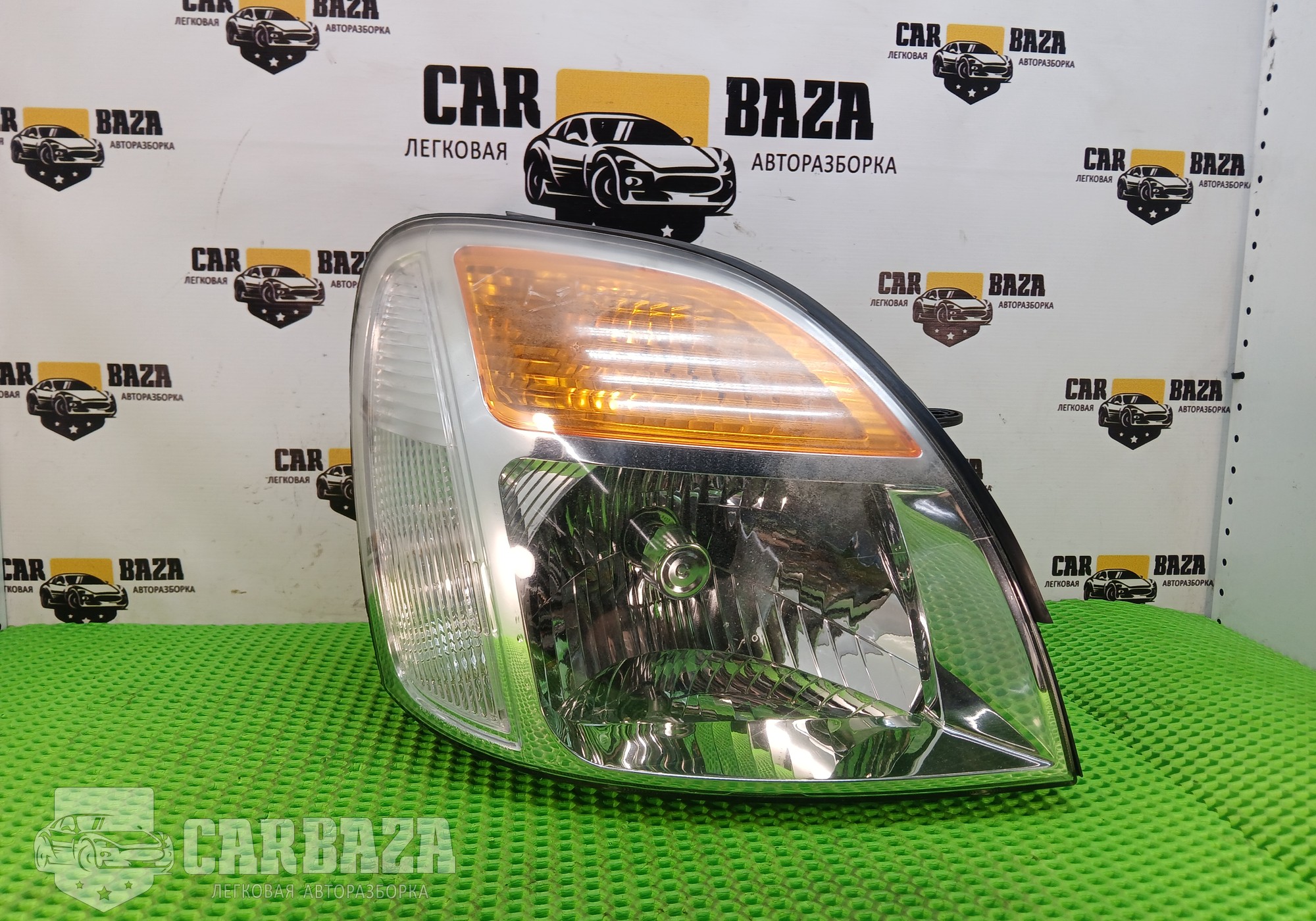 921024A600 Фара правая передняя для Hyundai Starex (с 1996 по 2007)