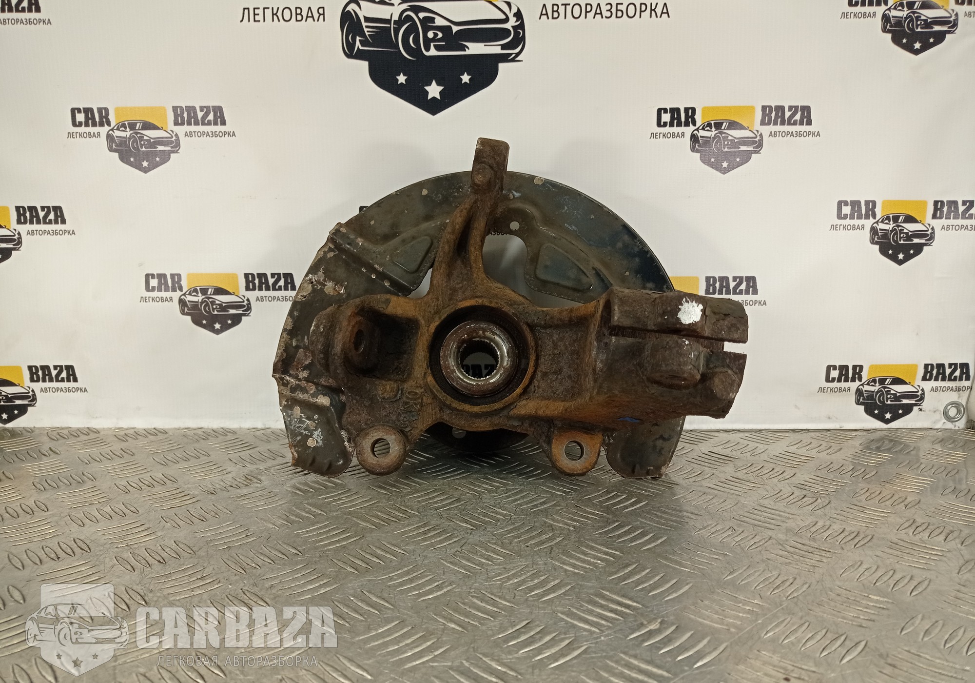 31201285 Кулак поворотный передний левый L