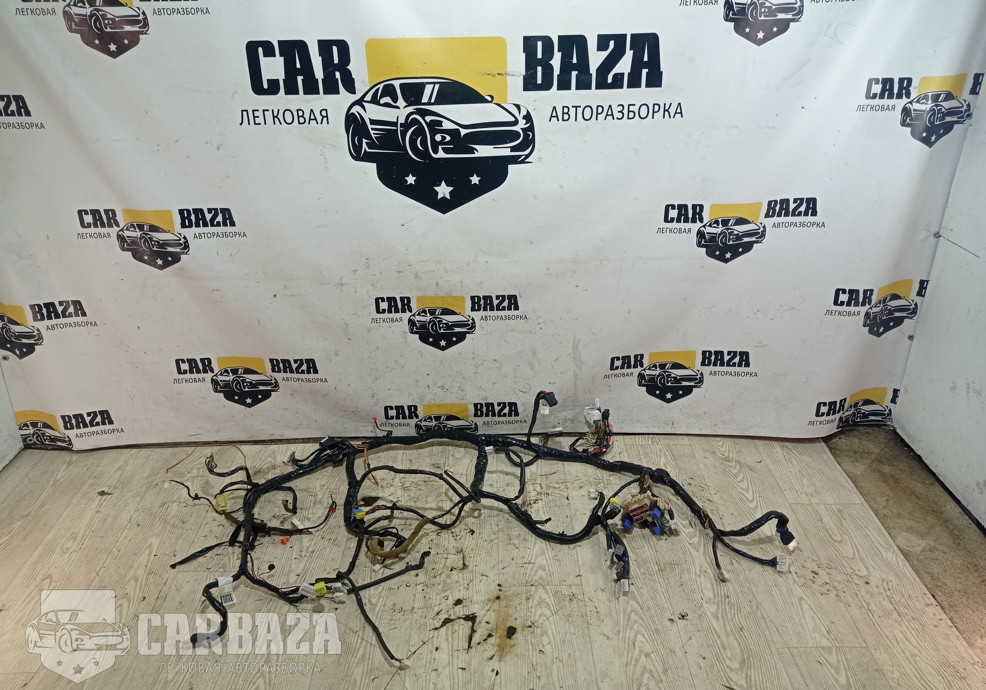 240109U40D Проводка салона HR16DE 1.6 для Nissan Note I (с 2006 по 2013)