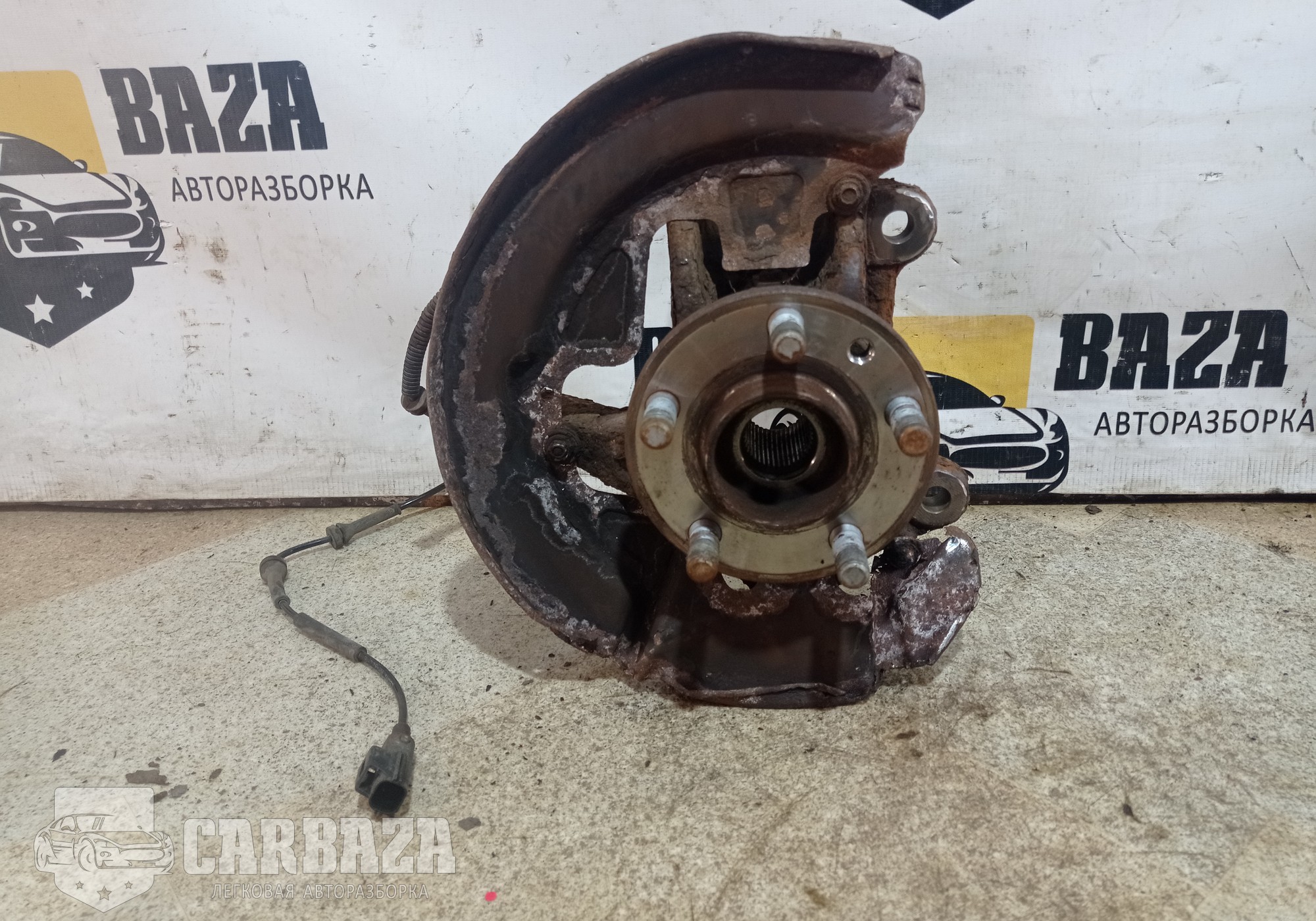 LR006858 Кулак передний правый для Land Rover Freelander II (с 2006 по 2014)