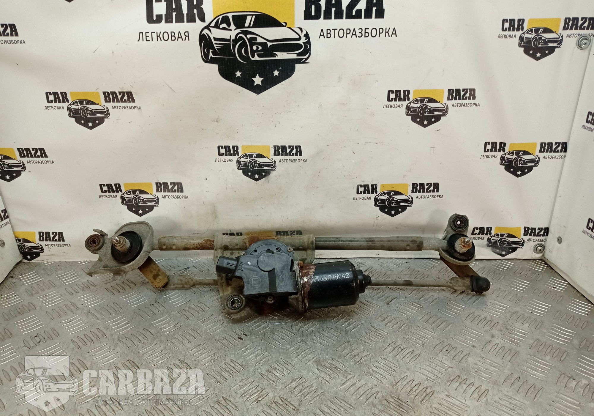 MN126542 Трапеция стеклоочистителей для Mitsubishi Outlander I (с 2002 по 2008)