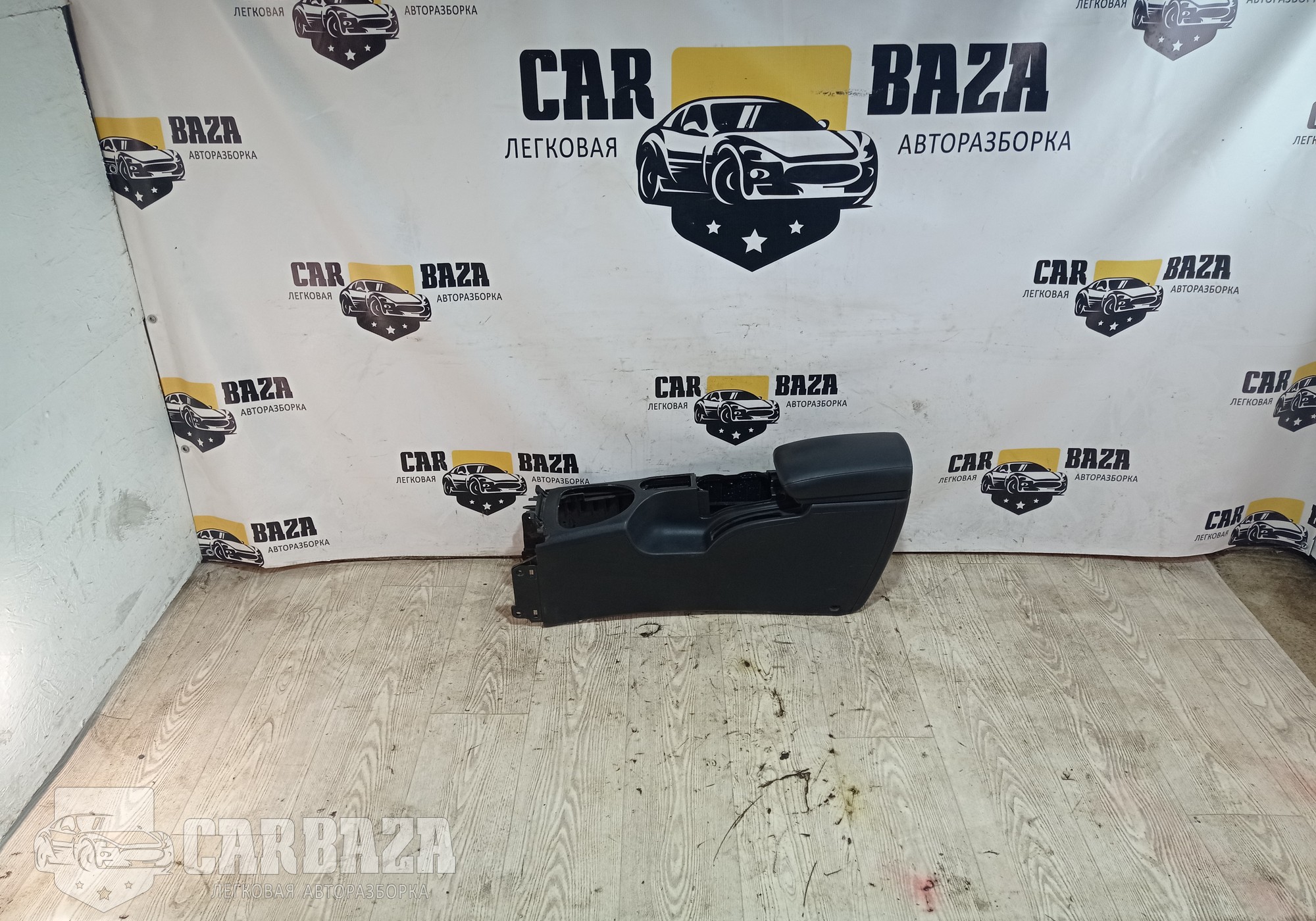 P13149A77000 Центральная консоль салона для Nissan Qashqai J10 (с 2006 по 2013)