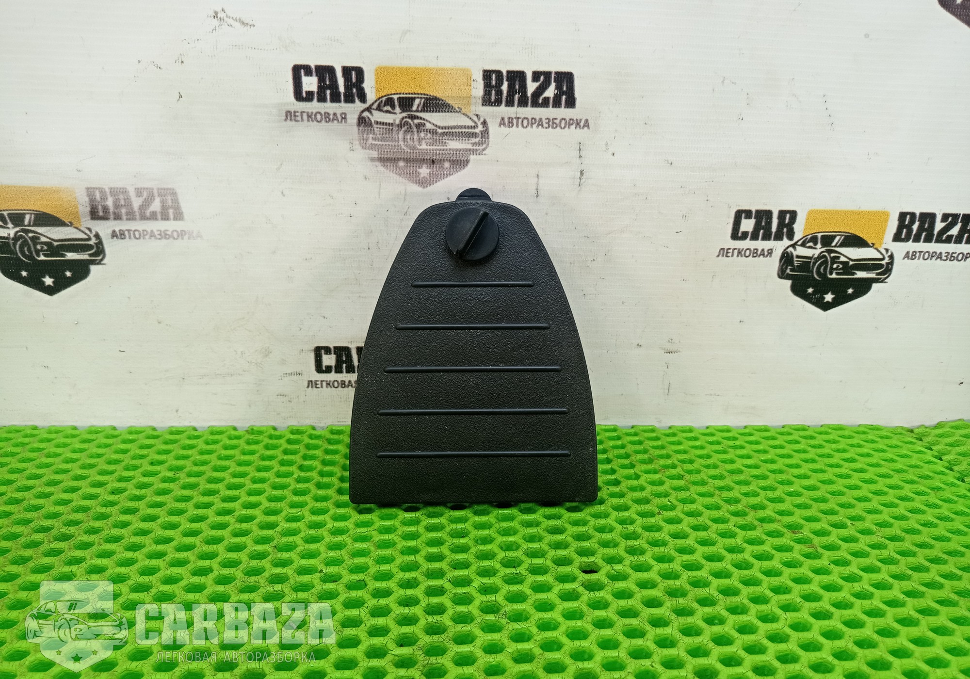 3C5860285 Кронштейн аварийного знака для Volkswagen Passat B6 (с 2005 по 2011)