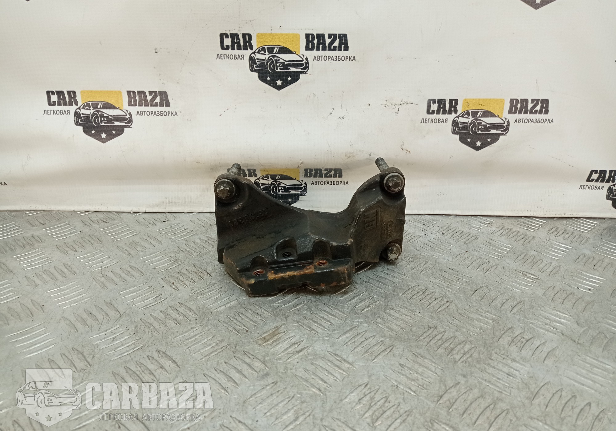 13189381 Кронштейн двигателя правый для Opel Astra H (с 2004 по 2014)