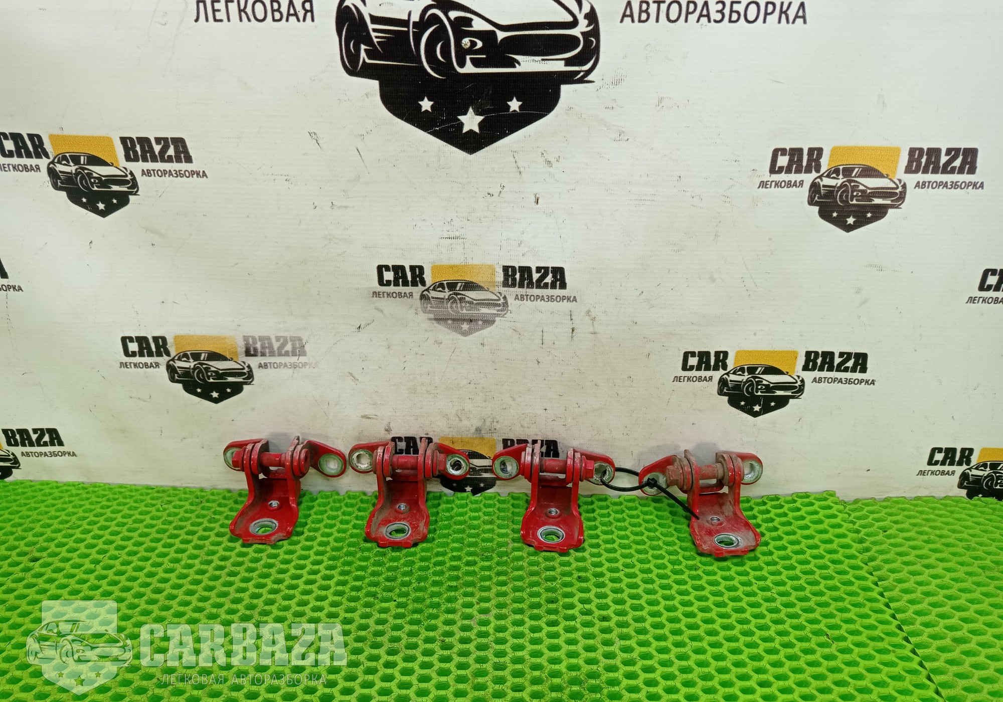 5J0833402 Петли задних дверей для Skoda Fabia II (с 2006 по 2014)