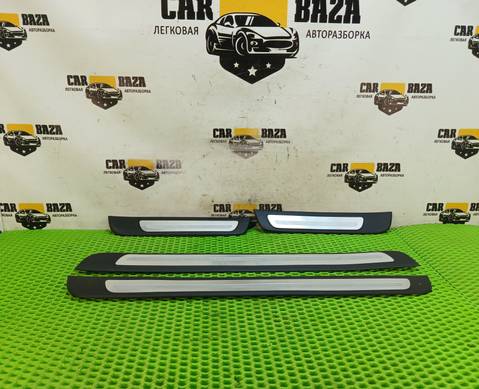 8K0853374 Накладки порогов внутренние (комплект) для Audi A4 B8 (с 2007 по 2015)