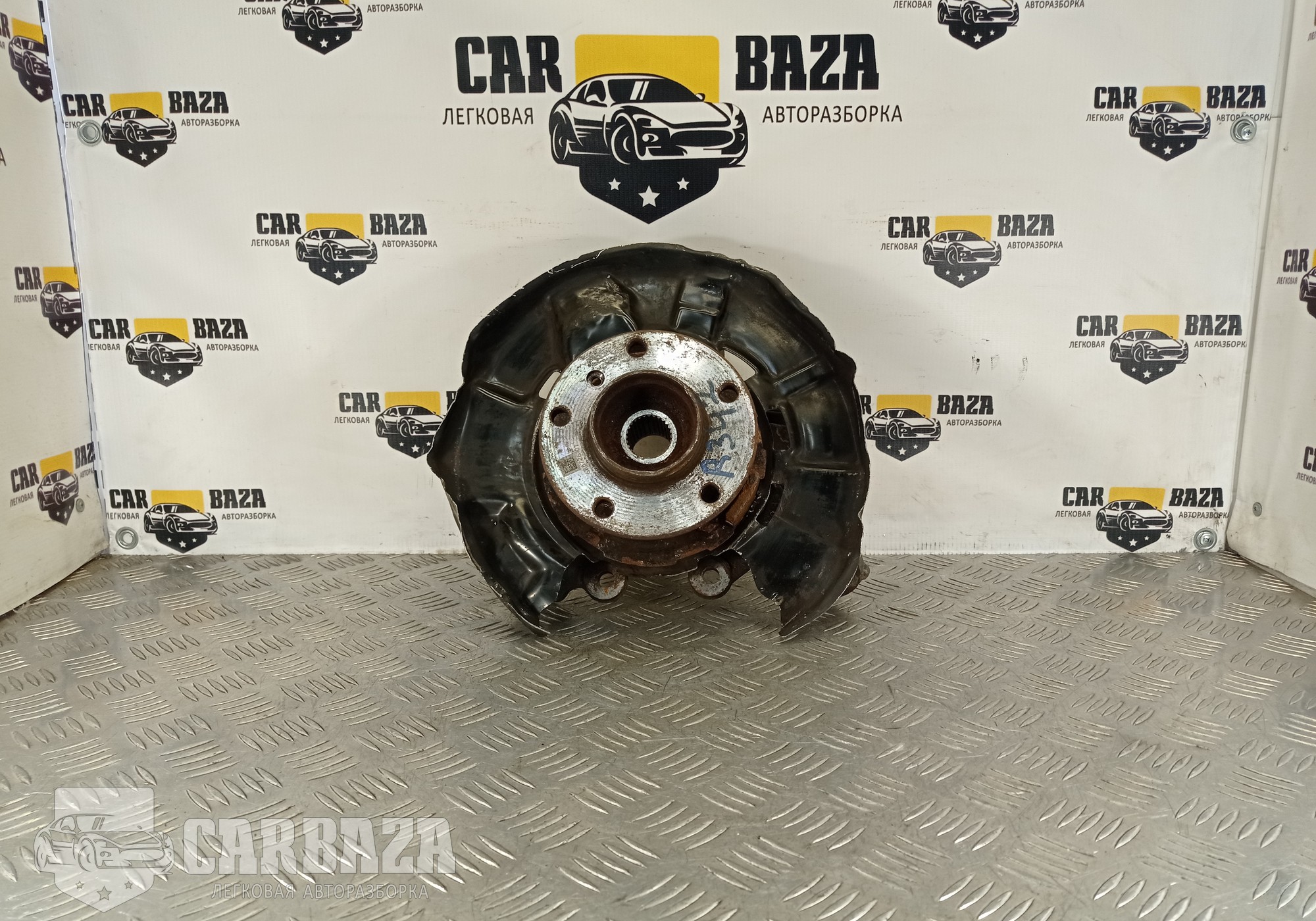33326792515 Кулак поворотный задний левый L для BMW 1 F20/F21 (с 2010 по 2019)