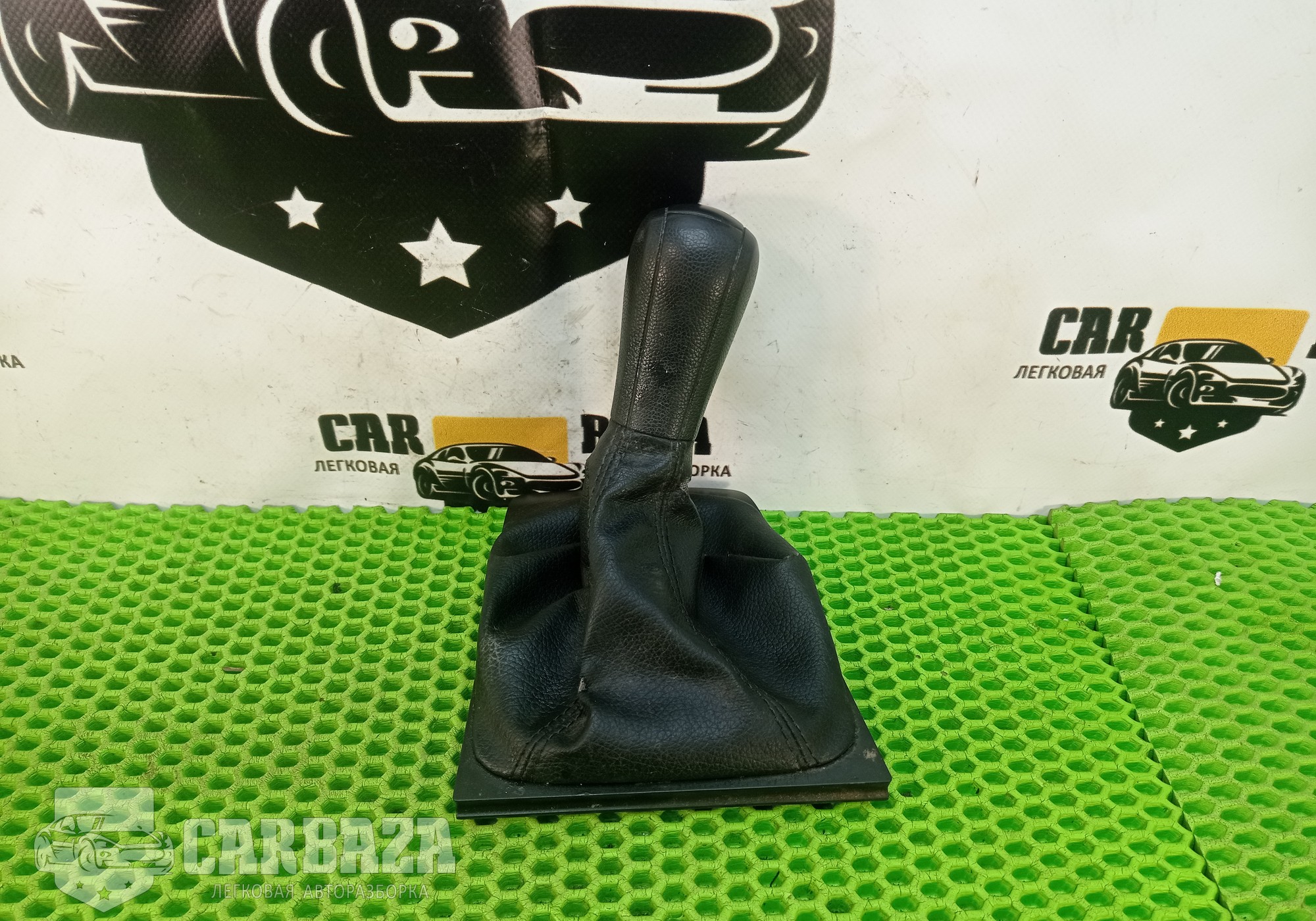 1Z2711113 Чехол кулисы МКПП 6ст для Skoda Octavia II (с 2004 по 2013)