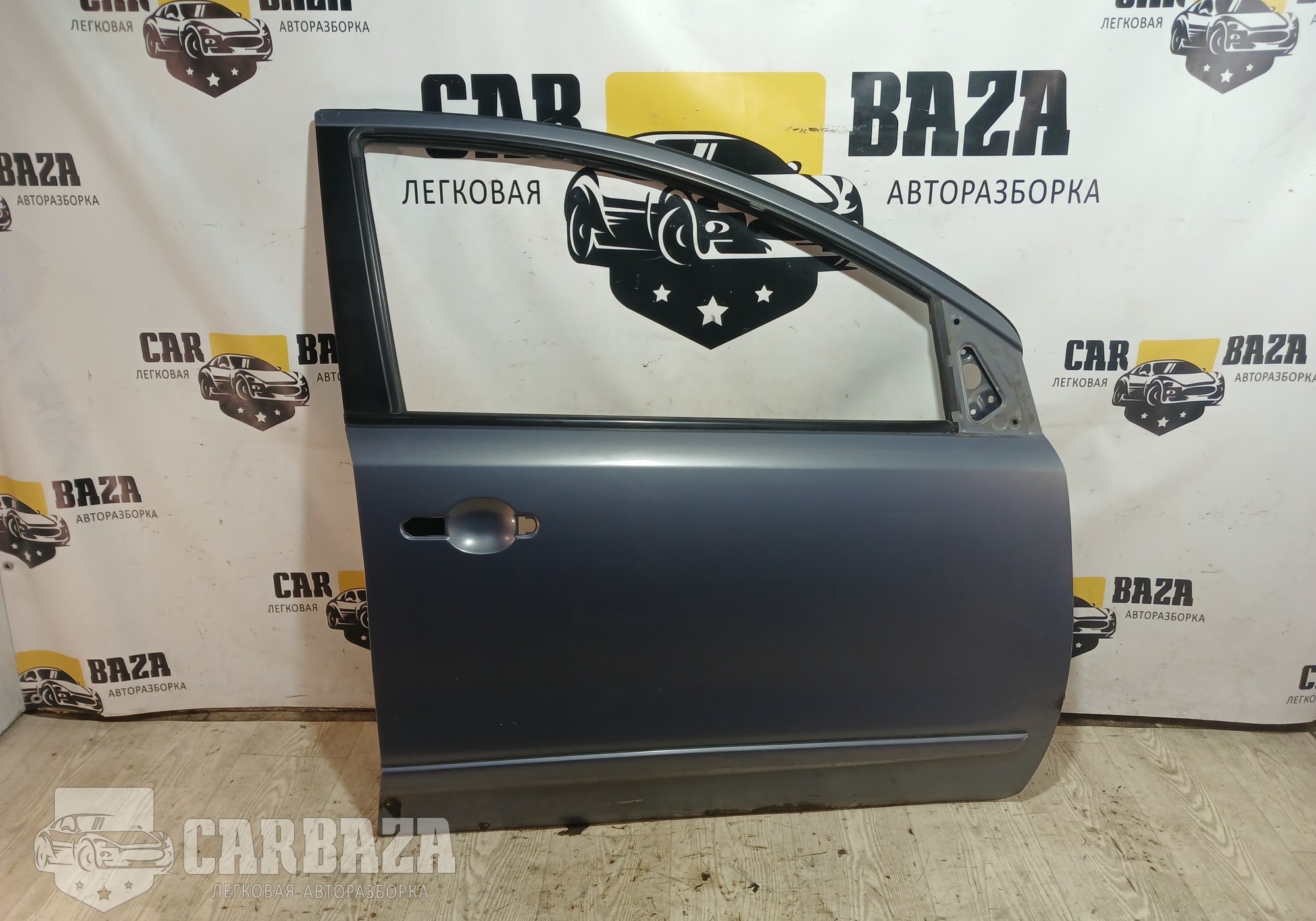 H01009U0M0 Дверь передняя правая Е11 для Nissan Note I (с 2006 по 2013)