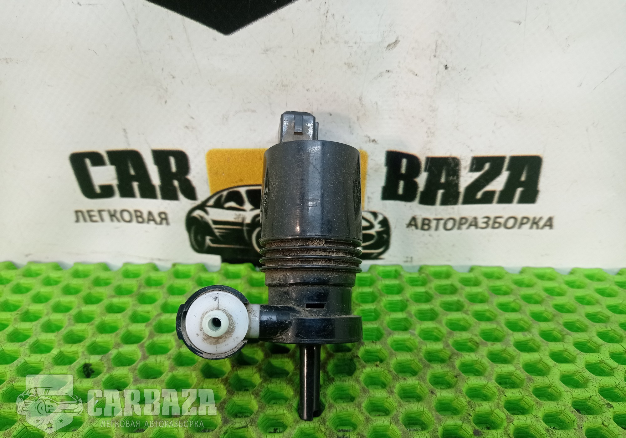 LR037592 Насос омывателя фар