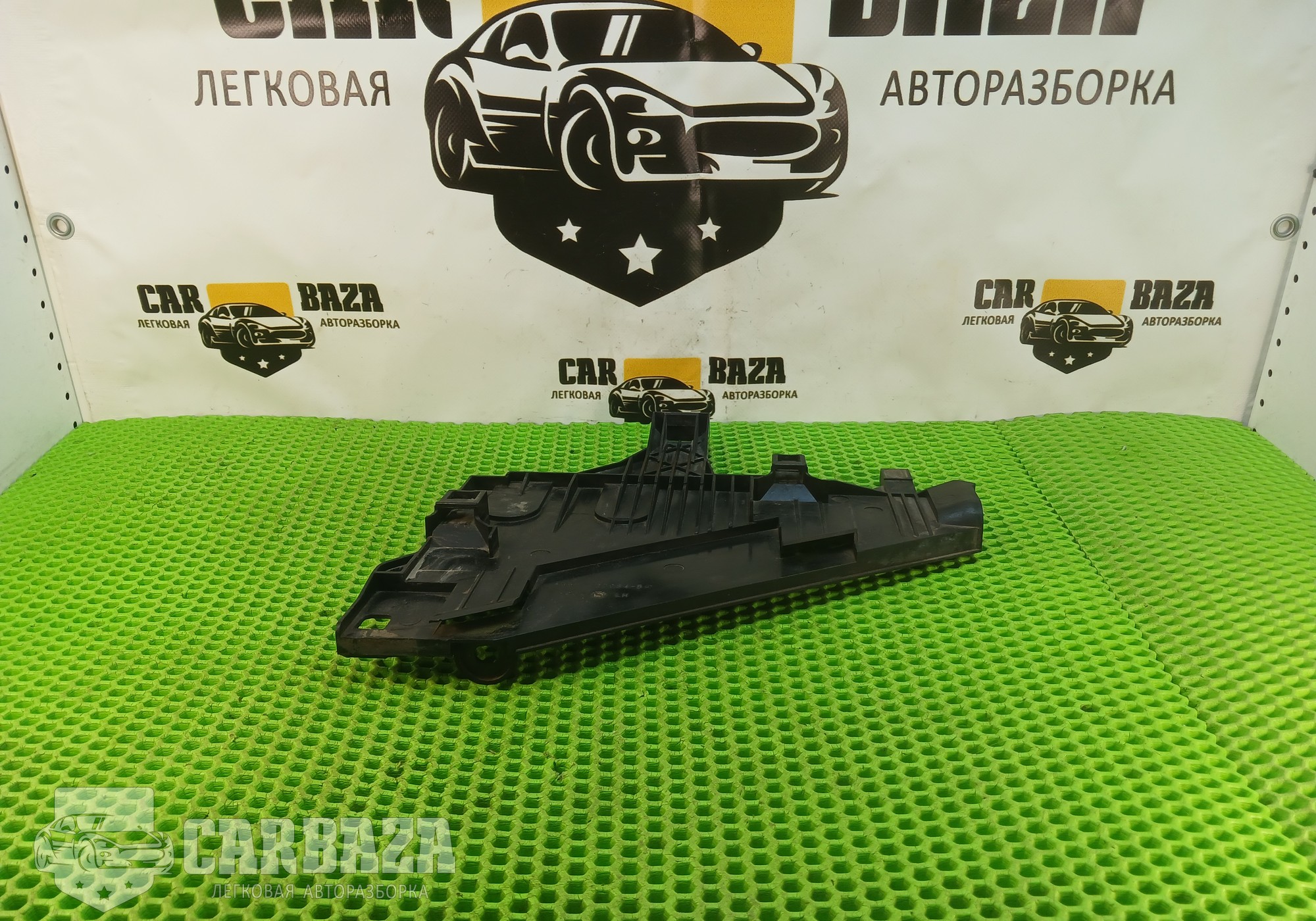 6H5213D084B Кронштейн фары левый для Land Rover Freelander II (с 2006 по 2014)