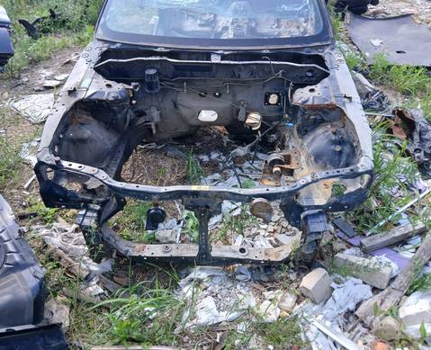 62500BN730 Панель передняя (телевизор) рест для Nissan Almera II (с 2000 по 2006)