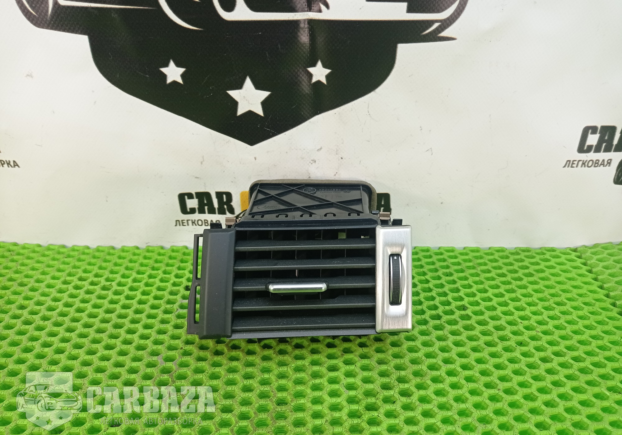 BJ32018B09AB Дефлектор торпедо правый для Land Rover Range Rover Evoque (с 2011)