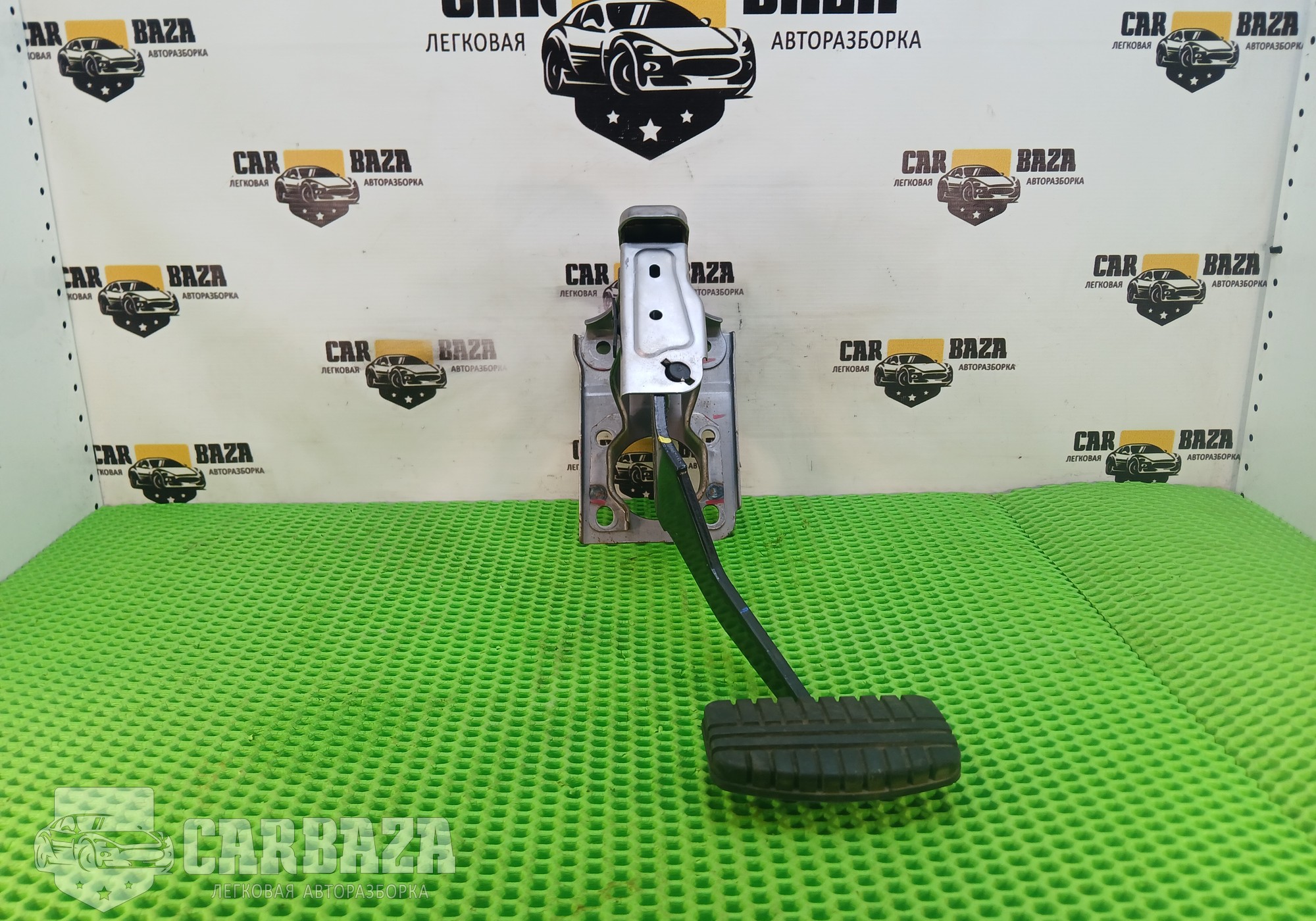 MN101625 Педаль тормоза для Mitsubishi Outlander III (с 2012)