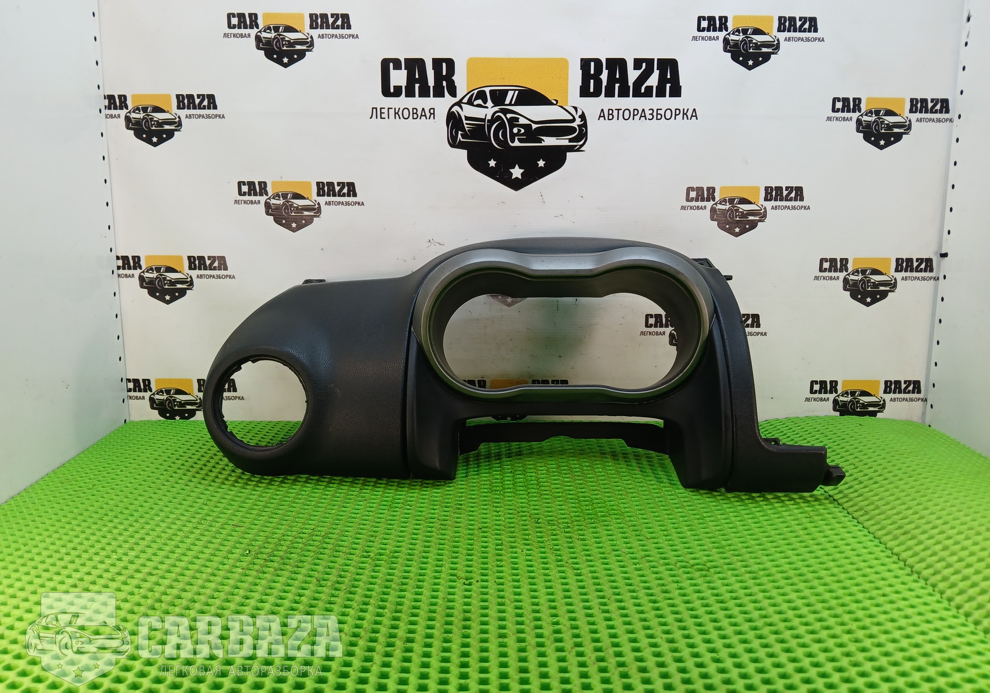 882009U100 Накладка панели приборов Е11 для Nissan Note I (с 2006 по 2013)