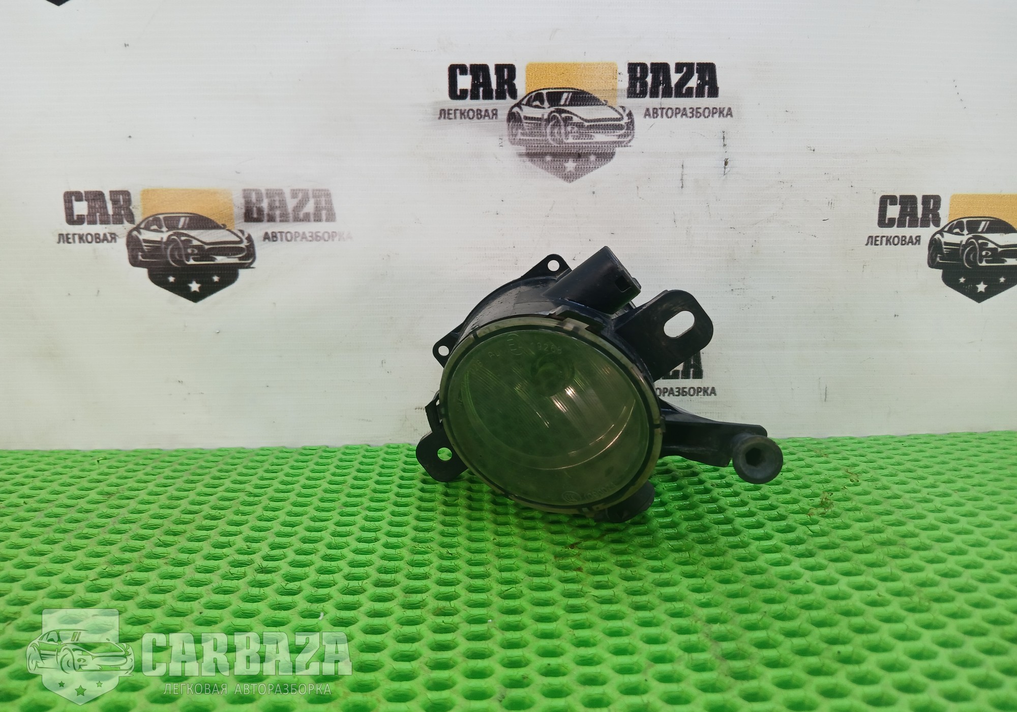 93357464 Фара противотуманная правая для Opel Zafira B (с 2005 по 2014)