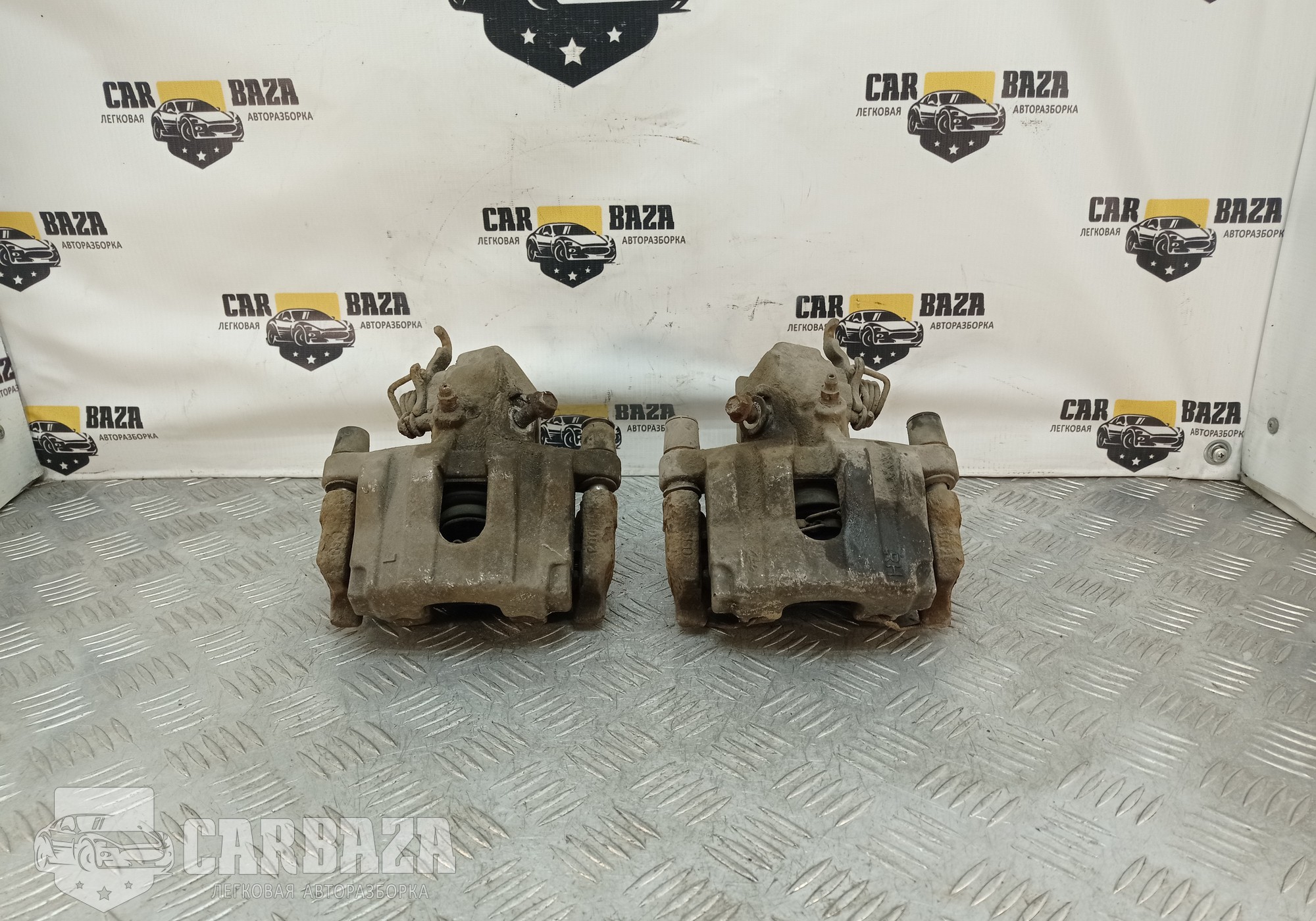 44001AV700 Суппорт задний для Nissan Primera P12 (с 2002)