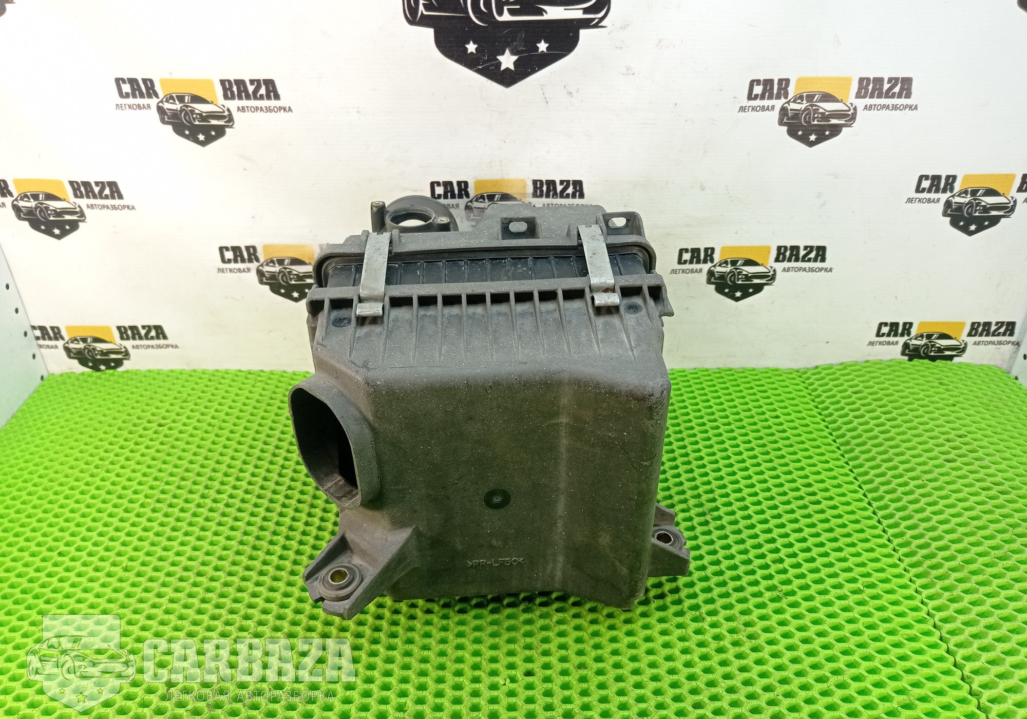 MR258242 Корпус воздушного фильтра 4G64 2.4 для Mitsubishi Outlander I (с 2002 по 2008)