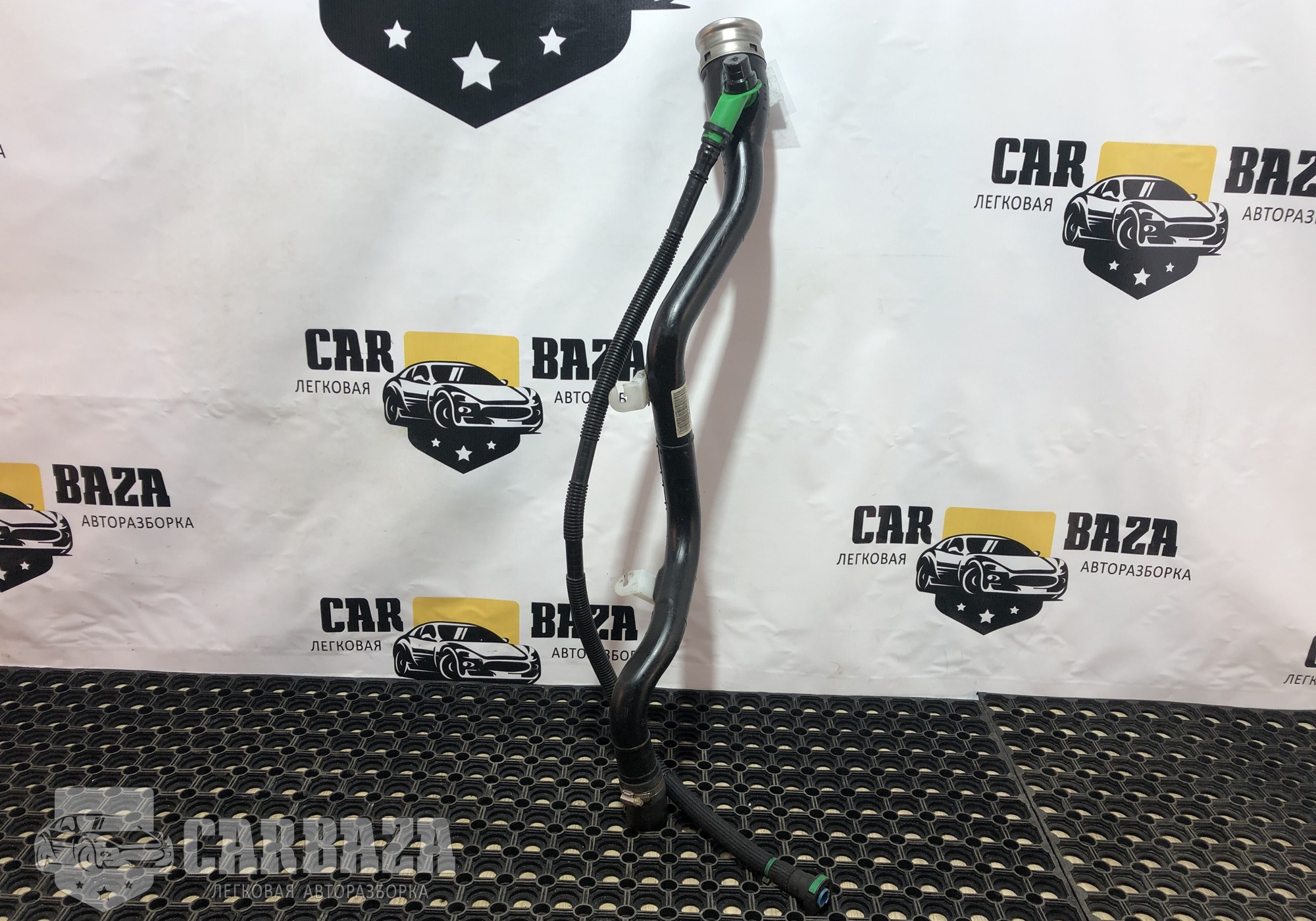 7207399 Горловина топливного бака для BMW 3 E90/E91/E92/E93 (с 2005 по 2012)