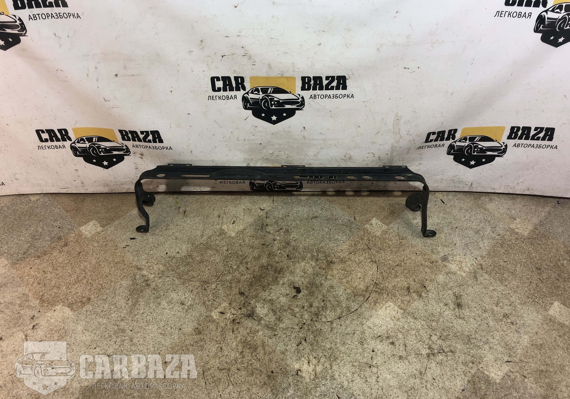 3M5H8A297JJ Балка подрадиаторная