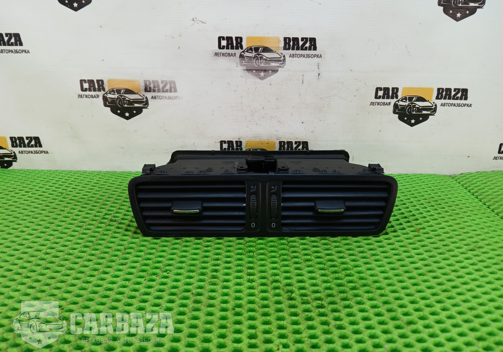 3C1819728F Воздуховод центральный для Volkswagen Passat B6 (с 2005 по 2011)