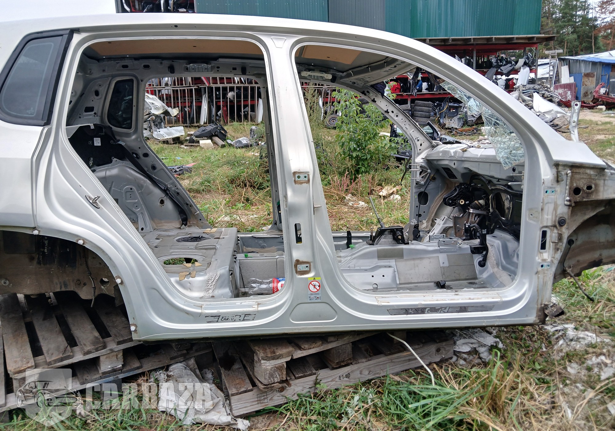 5N0809836 Порог кузова (со стойкой) правый для Volkswagen Tiguan I (с 2007 по 2017)
