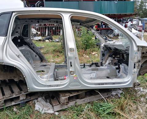5N0809836 Порог кузова (со стойкой) правый для Volkswagen Tiguan I (с 2007 по 2017)