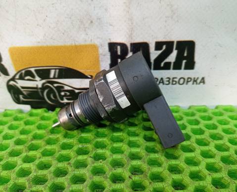 0281002481 Датчик давления топлива для BMW X5 E53 (с 2000 по 2006)