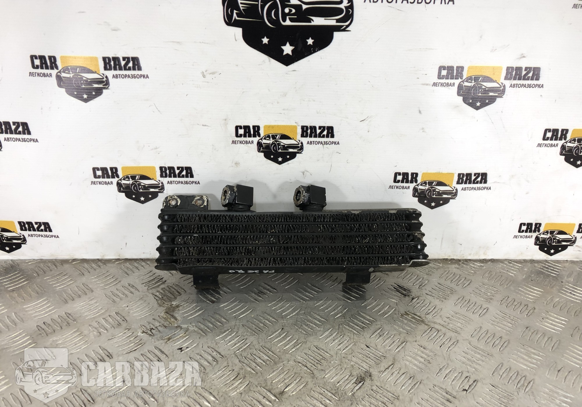 MR404903 Радиатор масляный двигателя 6G74 3.5 GDI бензин для Mitsubishi