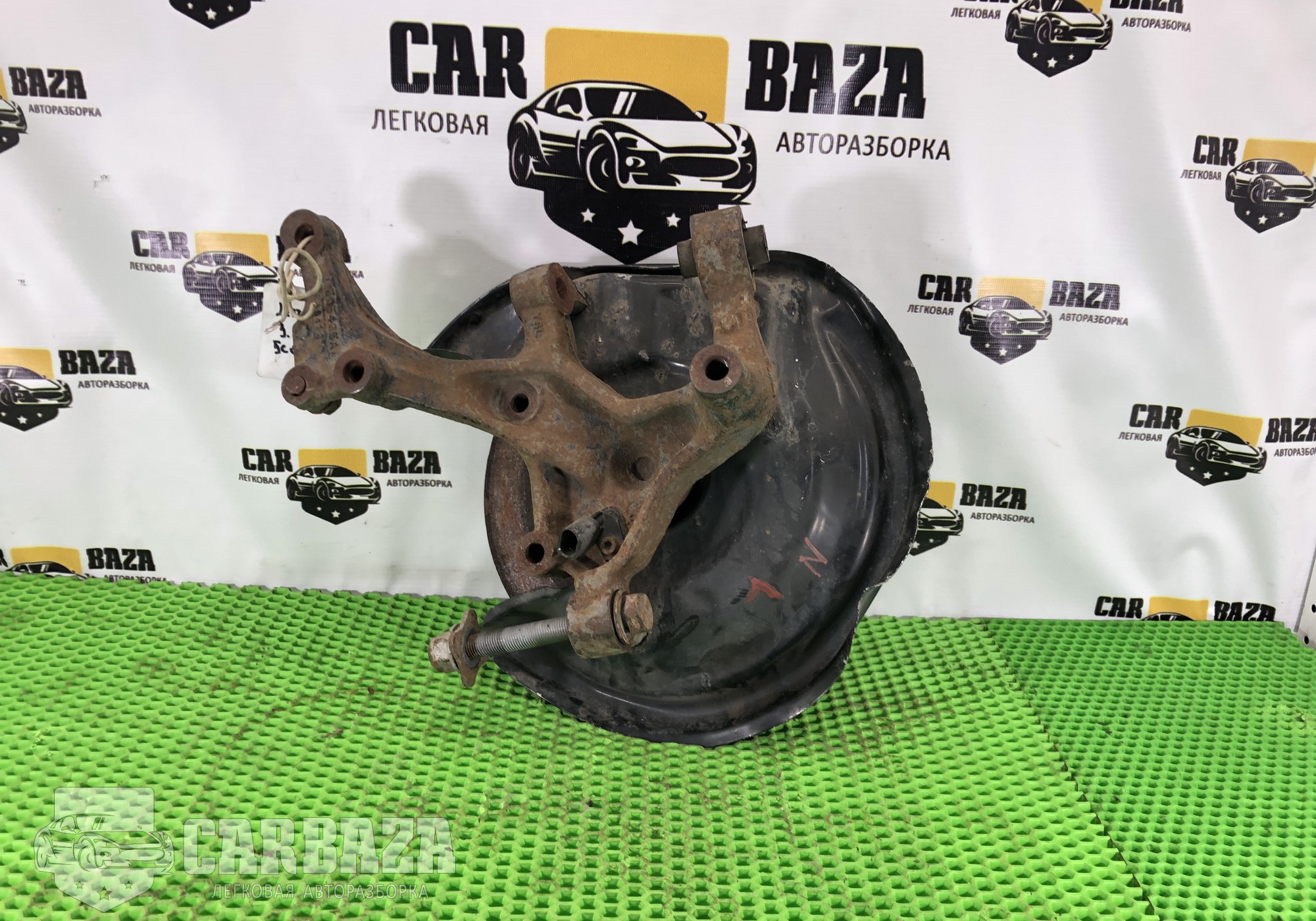 5C0505435A Кулак задний левый L для Volkswagen Passat B7 (с 2010 по 2015)