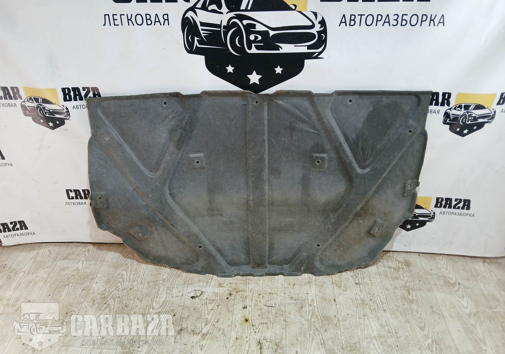 Шумоизоляция капота для Toyota Granvia I (с 1995 по 2002)