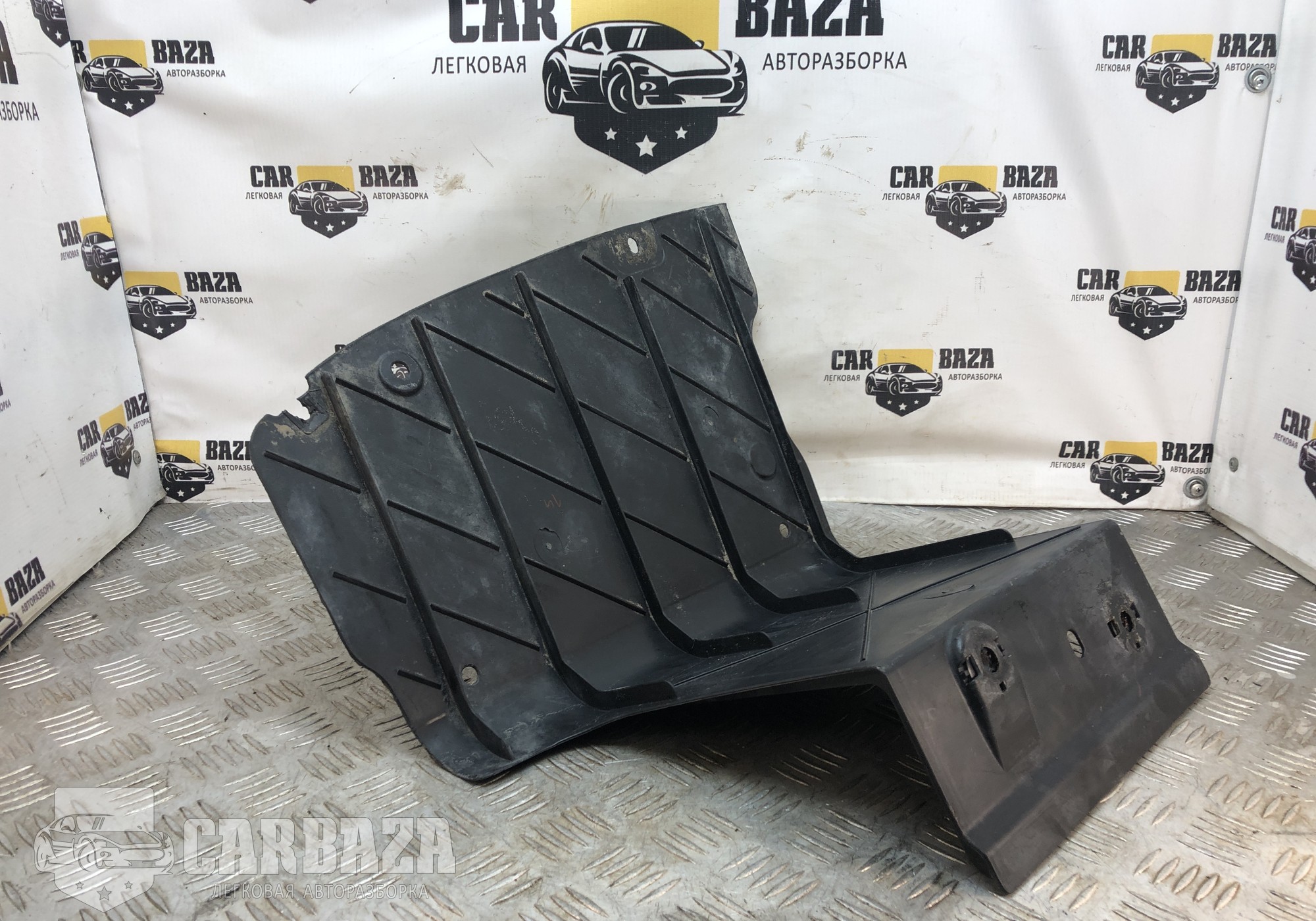 5N0825206 Защита заднего бампера правая для Volkswagen Tiguan I (с 2007 по 2017)