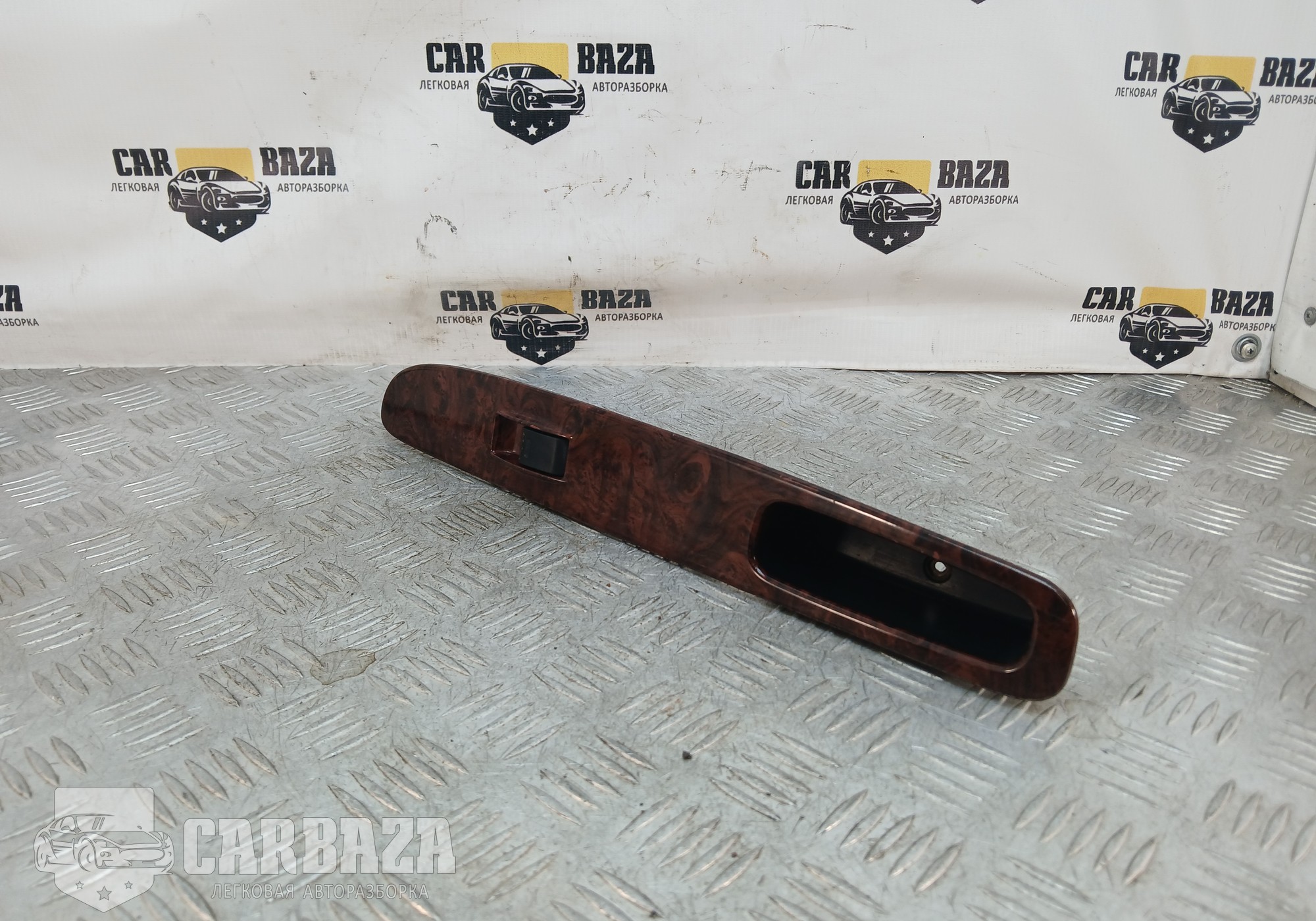 7423226010 Кнопка стеклоподъемника передняя левая для Toyota Granvia I (с 1995 по 2002)