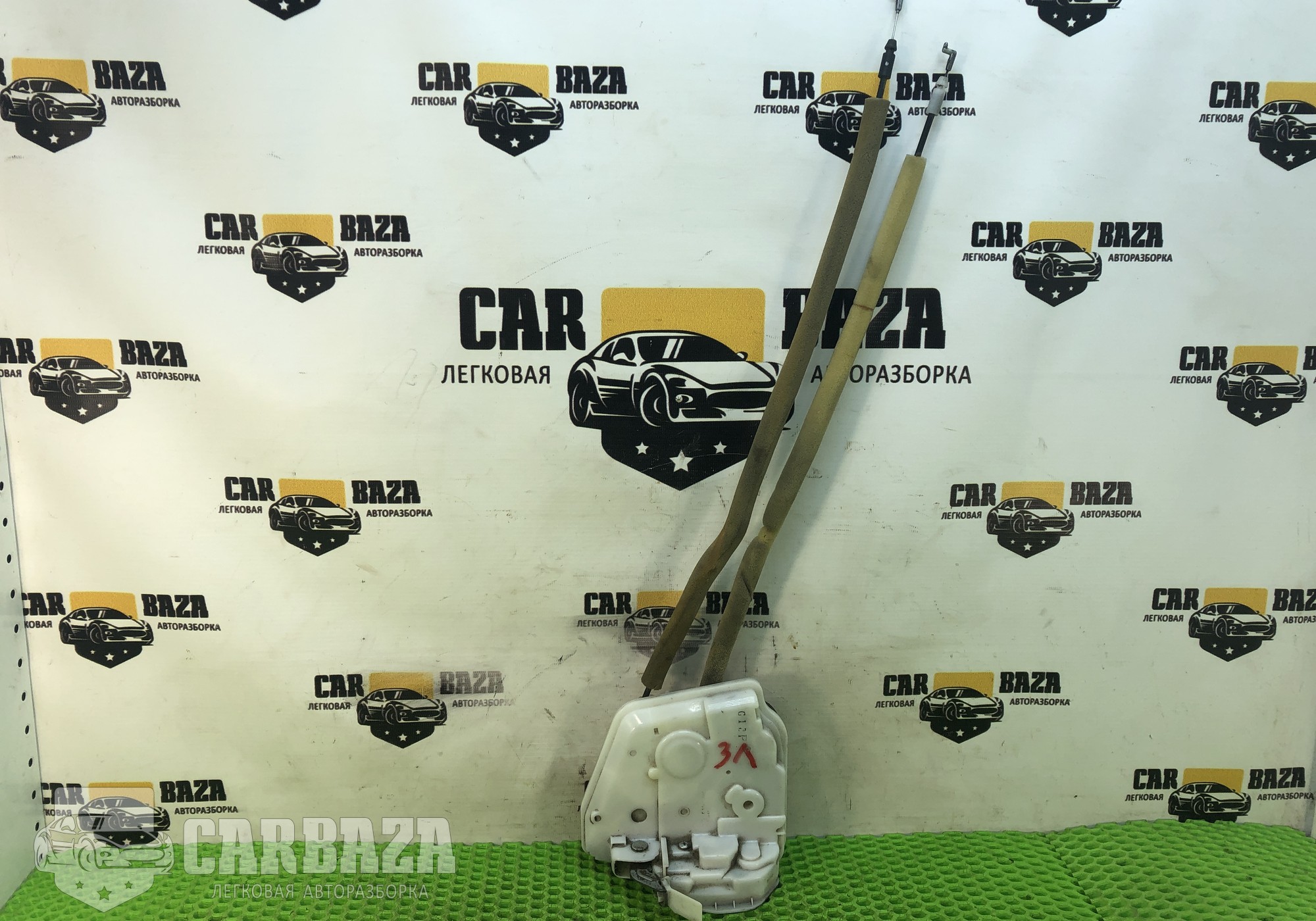 D65173310D Замок двери задней левой для Mazda 2 II (с 2007 по 2014)